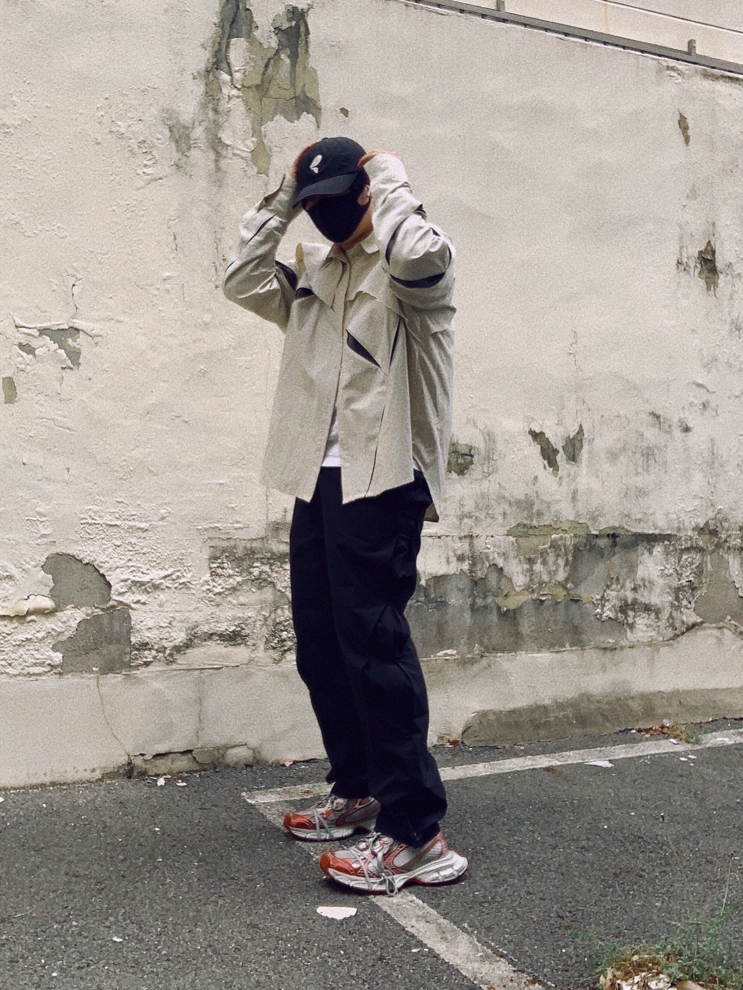 Balenciaga 3XL Sneakers White Red 착용 스타일 - 3