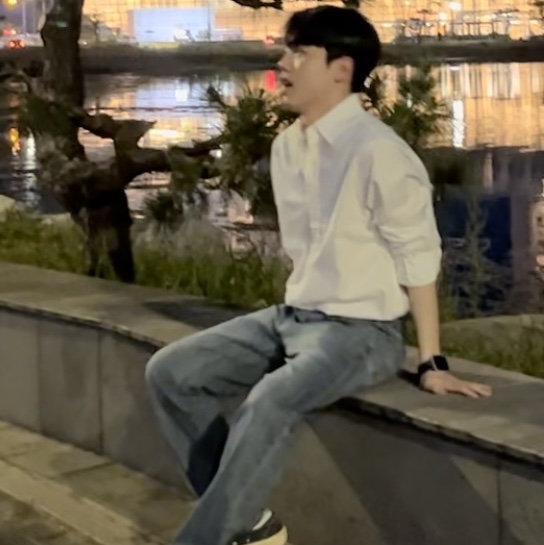 [30% 적립] Polo Ralph Lauren Classic Fit Garment Dyed Oxford Shirt White 착용 스타일 - 2