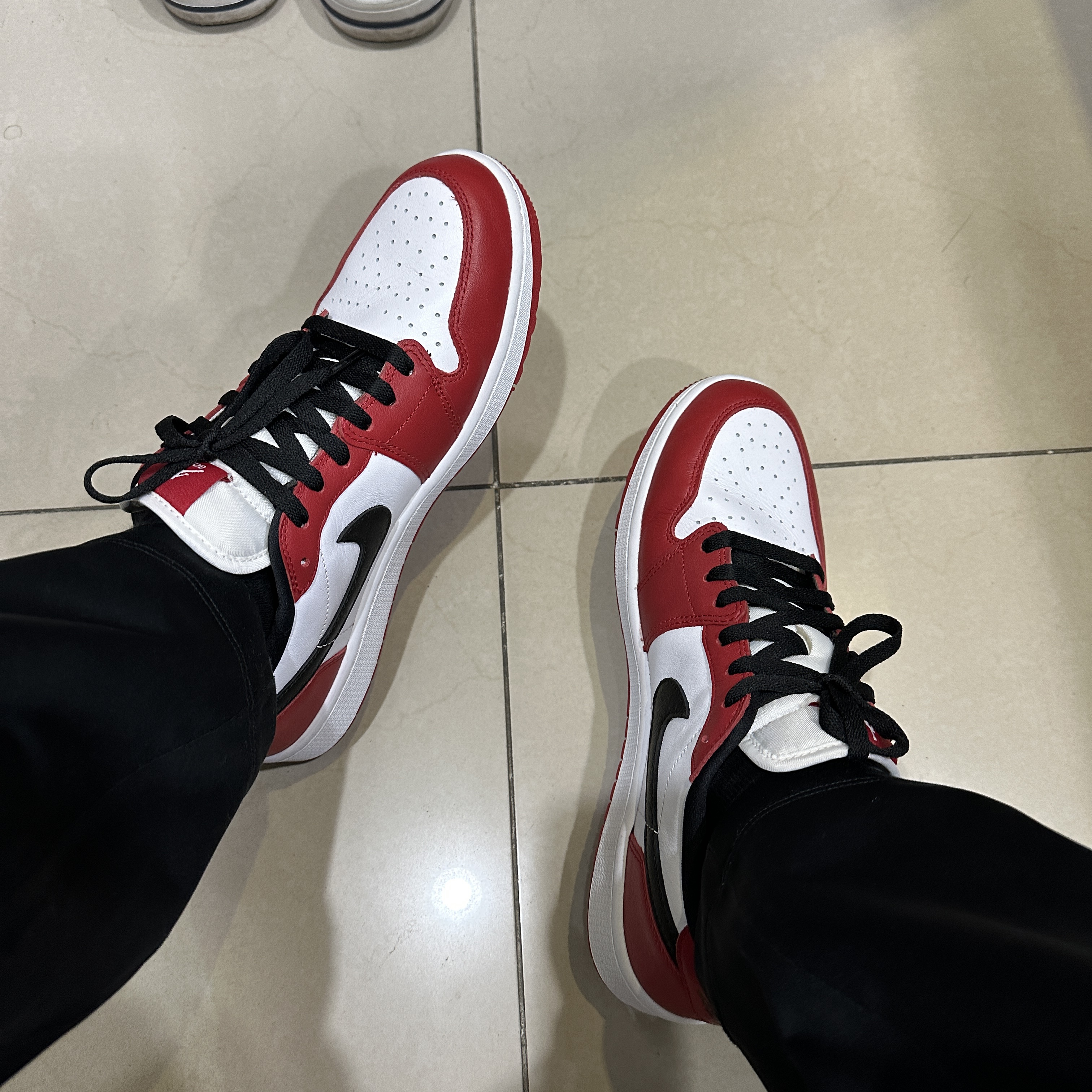 Jordan 1 Low Golf Chicago 착용 스타일