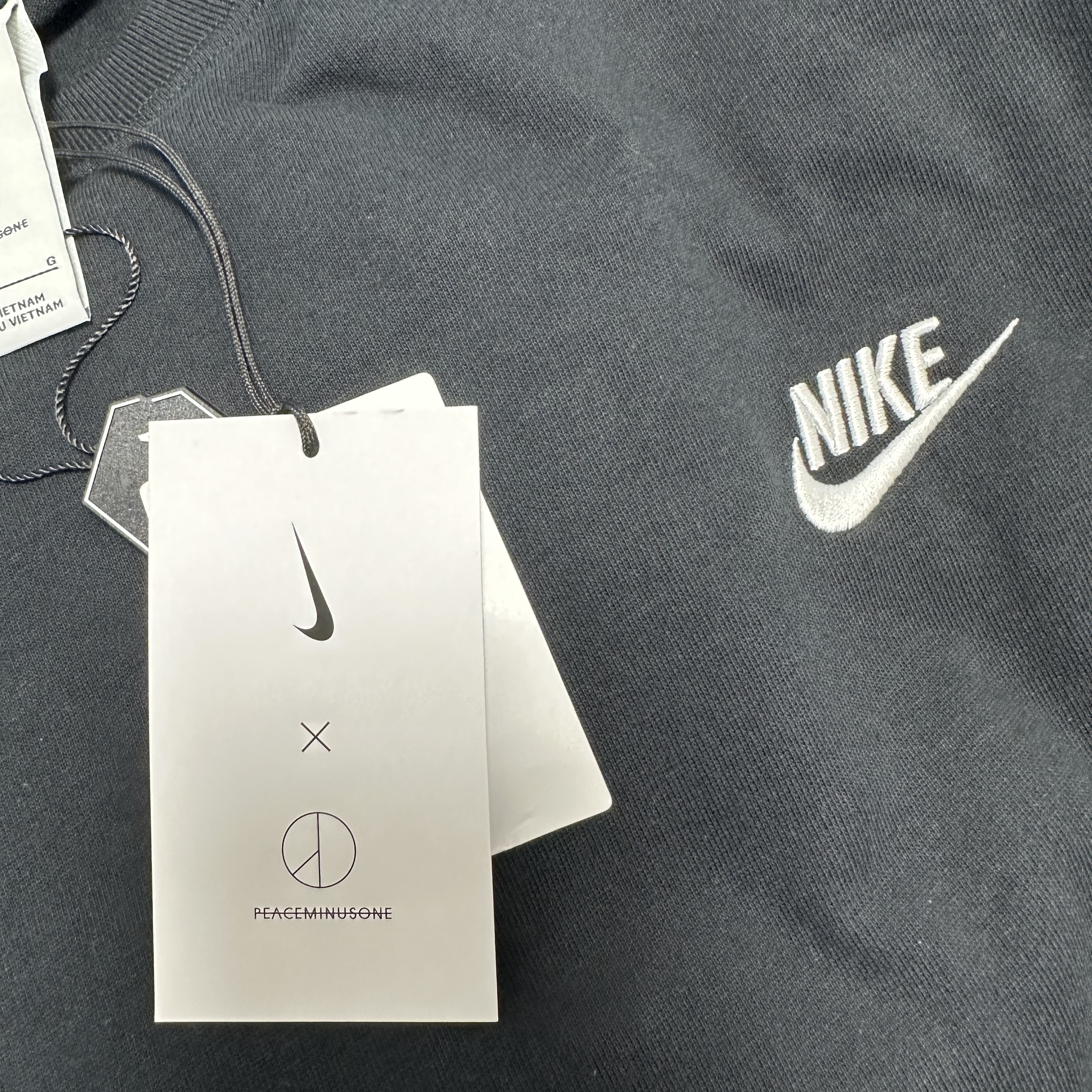 Nike x Peaceminusone LS T-Shirt Black (DR0098-010) 착용 스타일