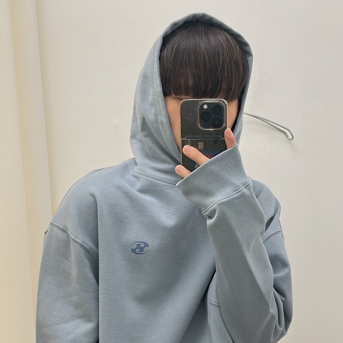 Sansan Gear Logo Hoodie Sky Blue - 23SS 착용 스타일