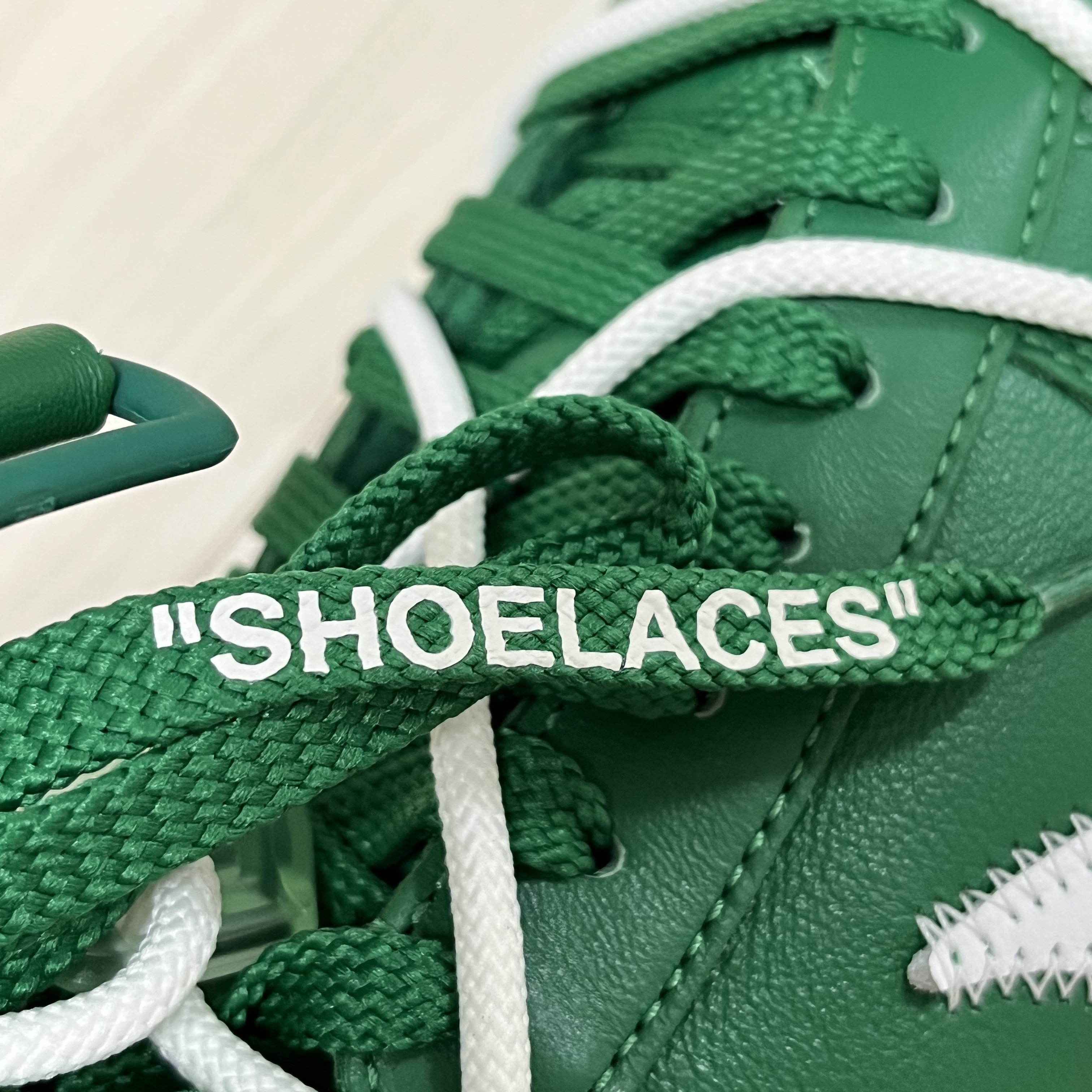 Nike x Off-White Air Force 1 Mid SP Leather Pine Green 착용 스타일