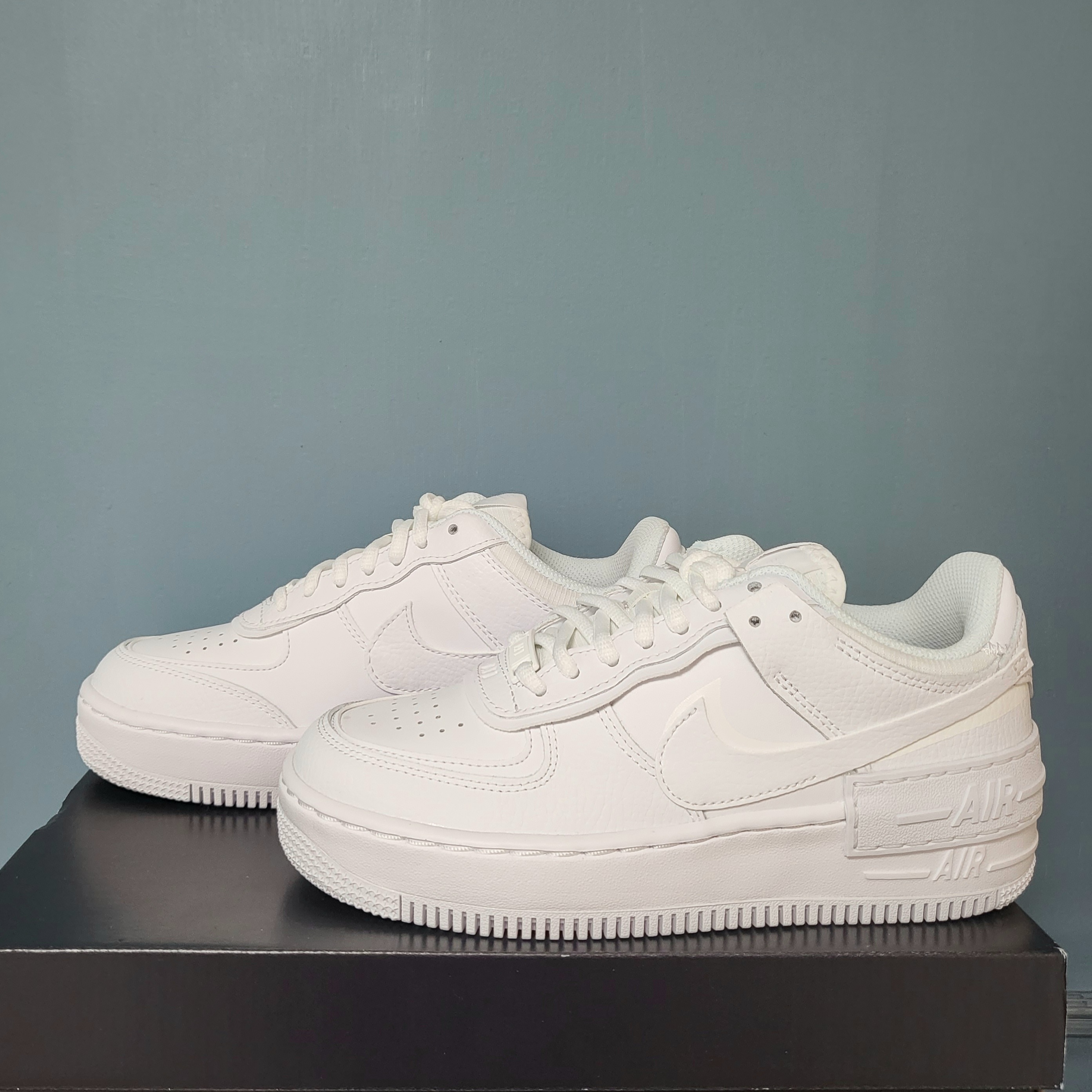 (W) Nike Air Force 1 Shadow Triple White 착용 스타일