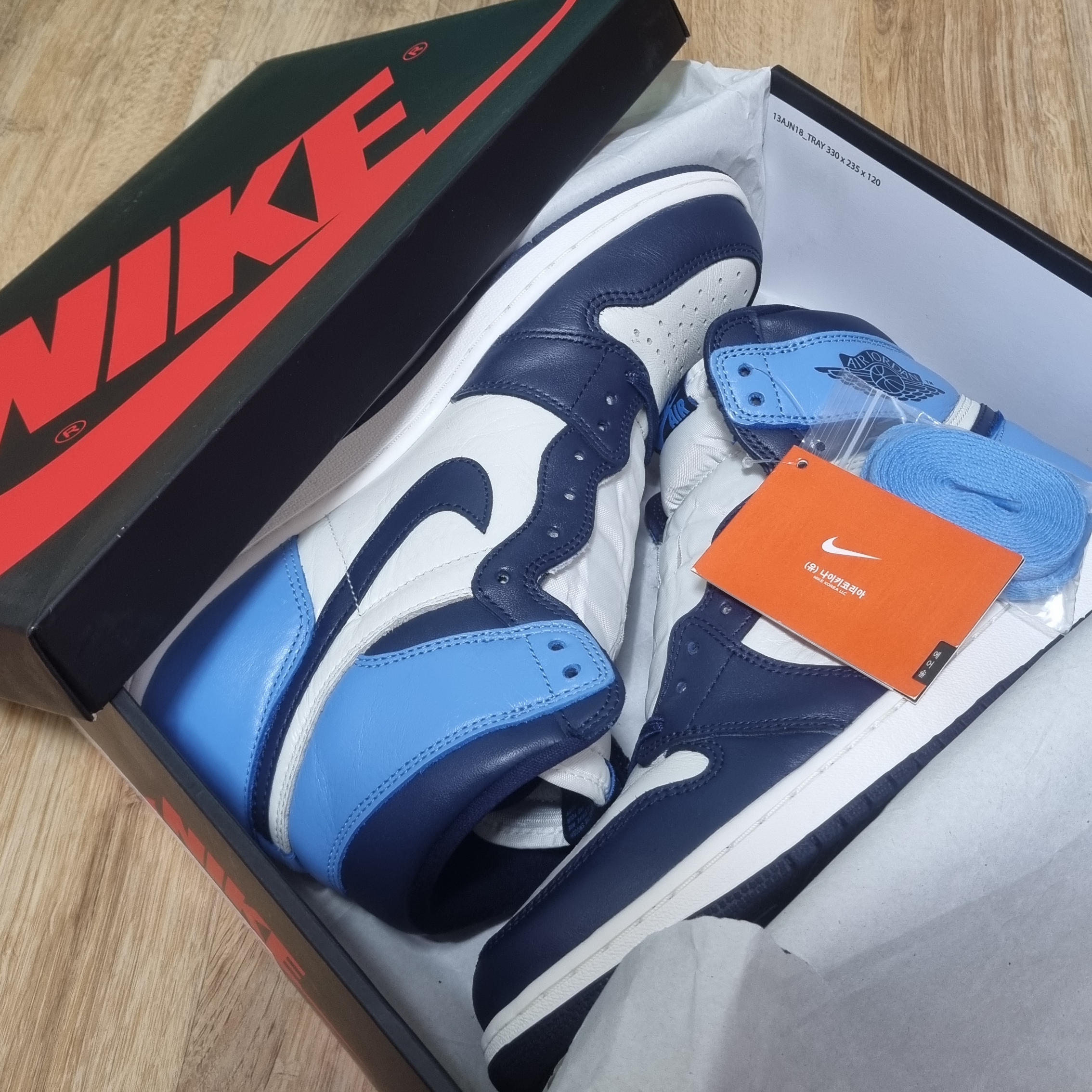 Jordan 1 Retro High Obsidian UNC 착용 스타일