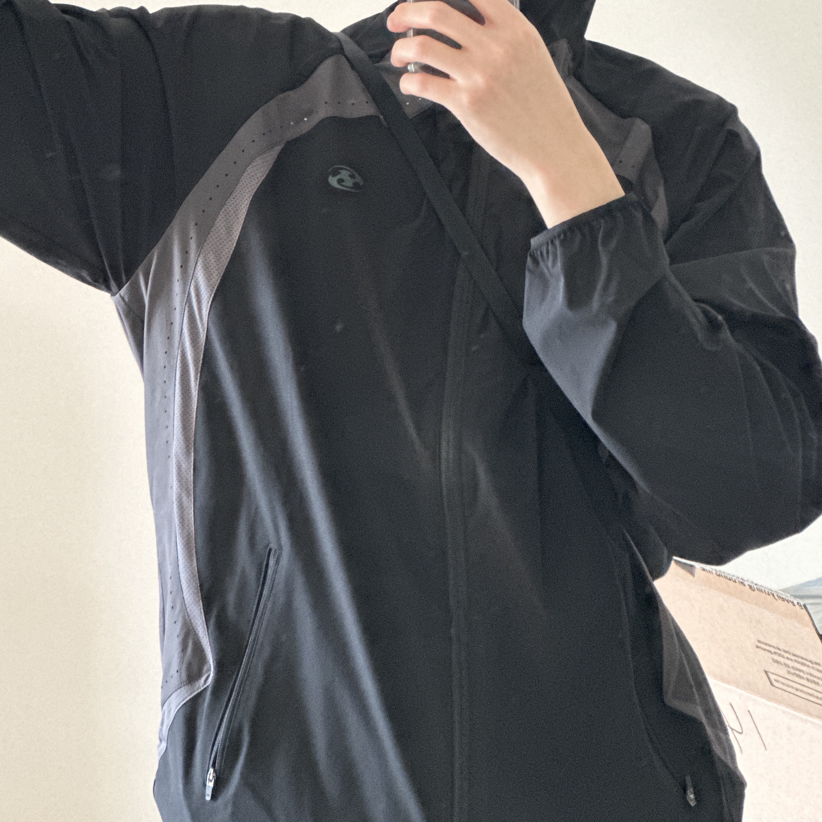 Sansan Gear Running Jacket Black - 23SS, Prada Re-Nylon and Saffiano Leather Smartphone Case Blue 착용 스타일