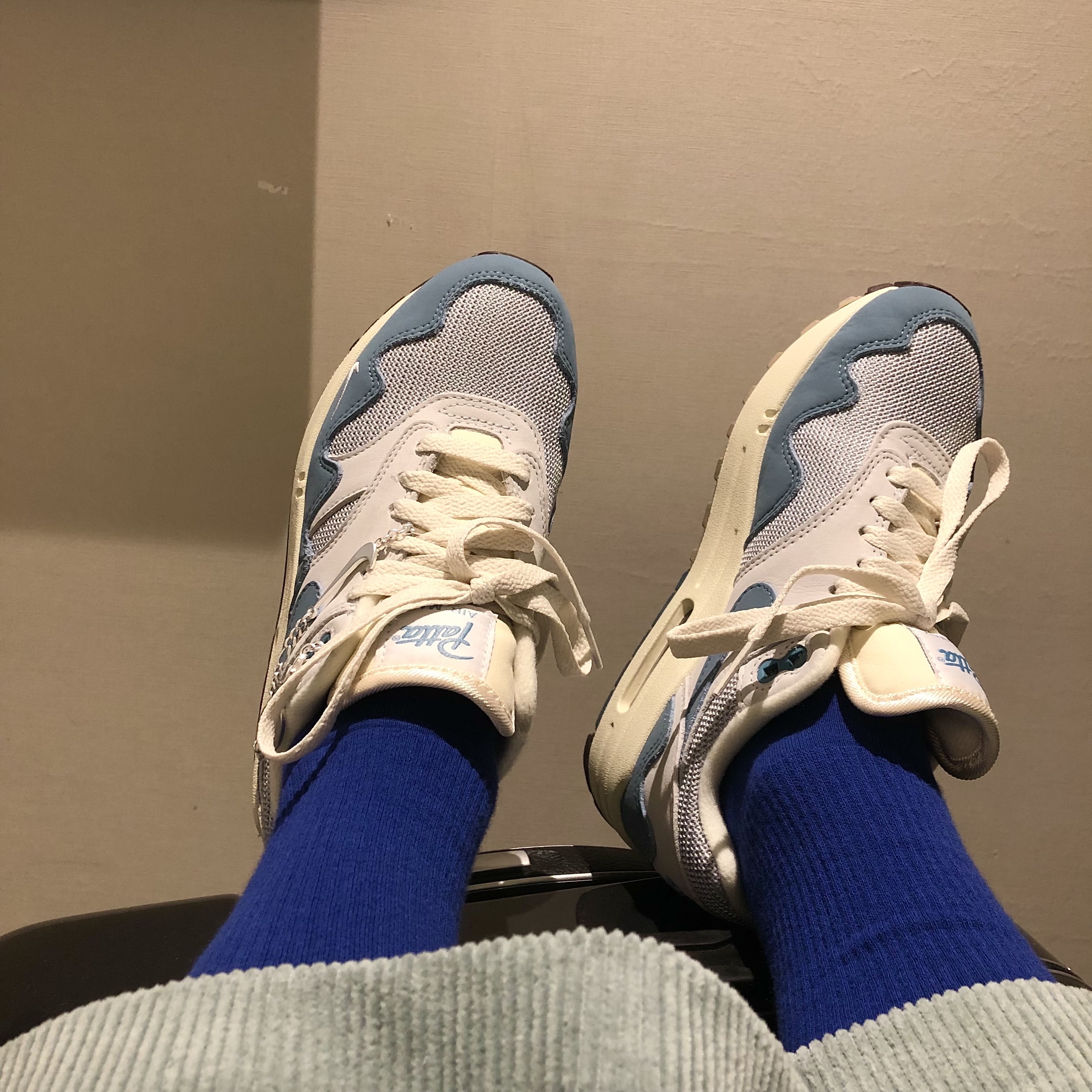 Nike x Patta Air Max 1 Noise Aqua 착용 스타일
