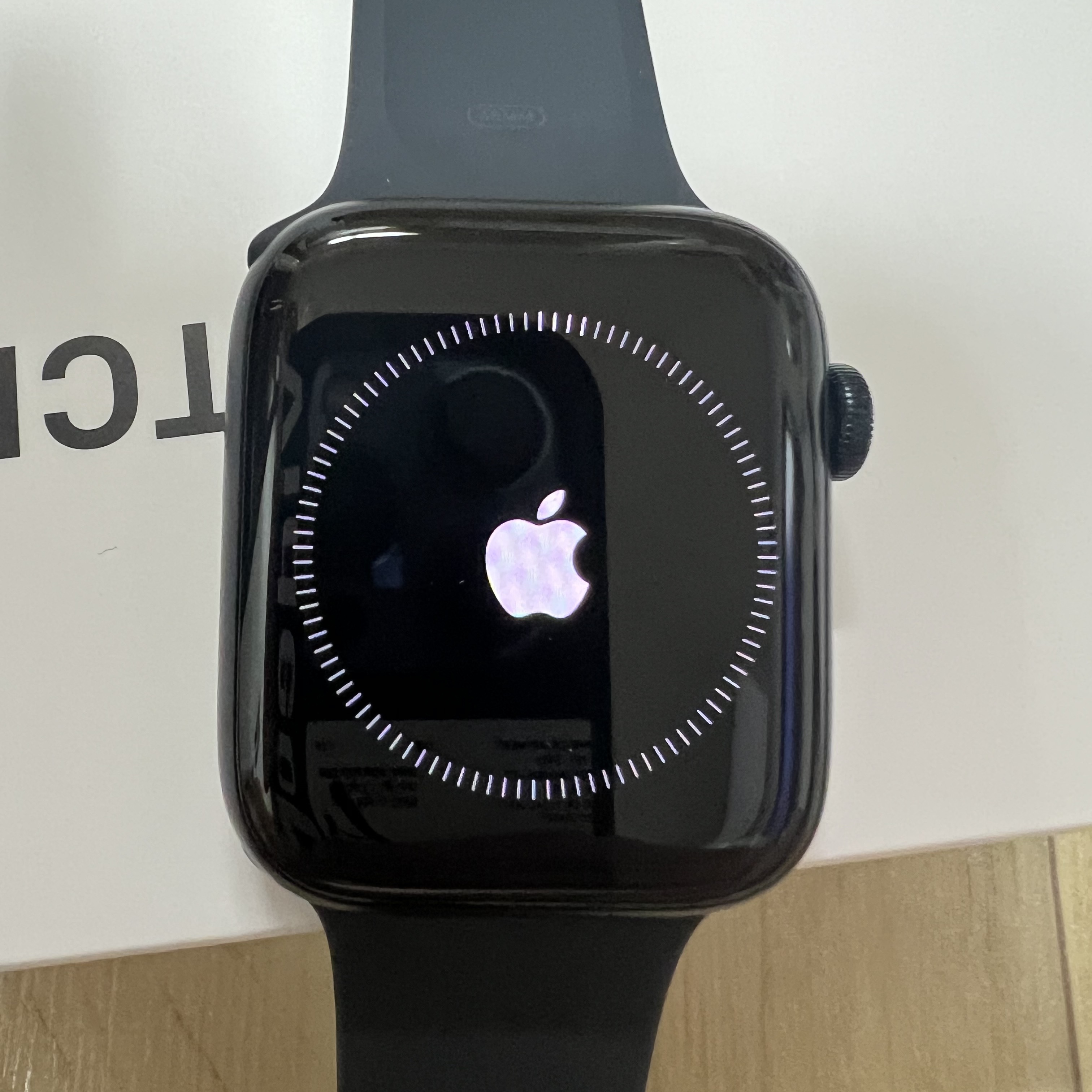 Apple Watch SE 44mm GPS Midnight Aluminum Case with Sport Band Midnight (Korean Ver.) 착용 스타일