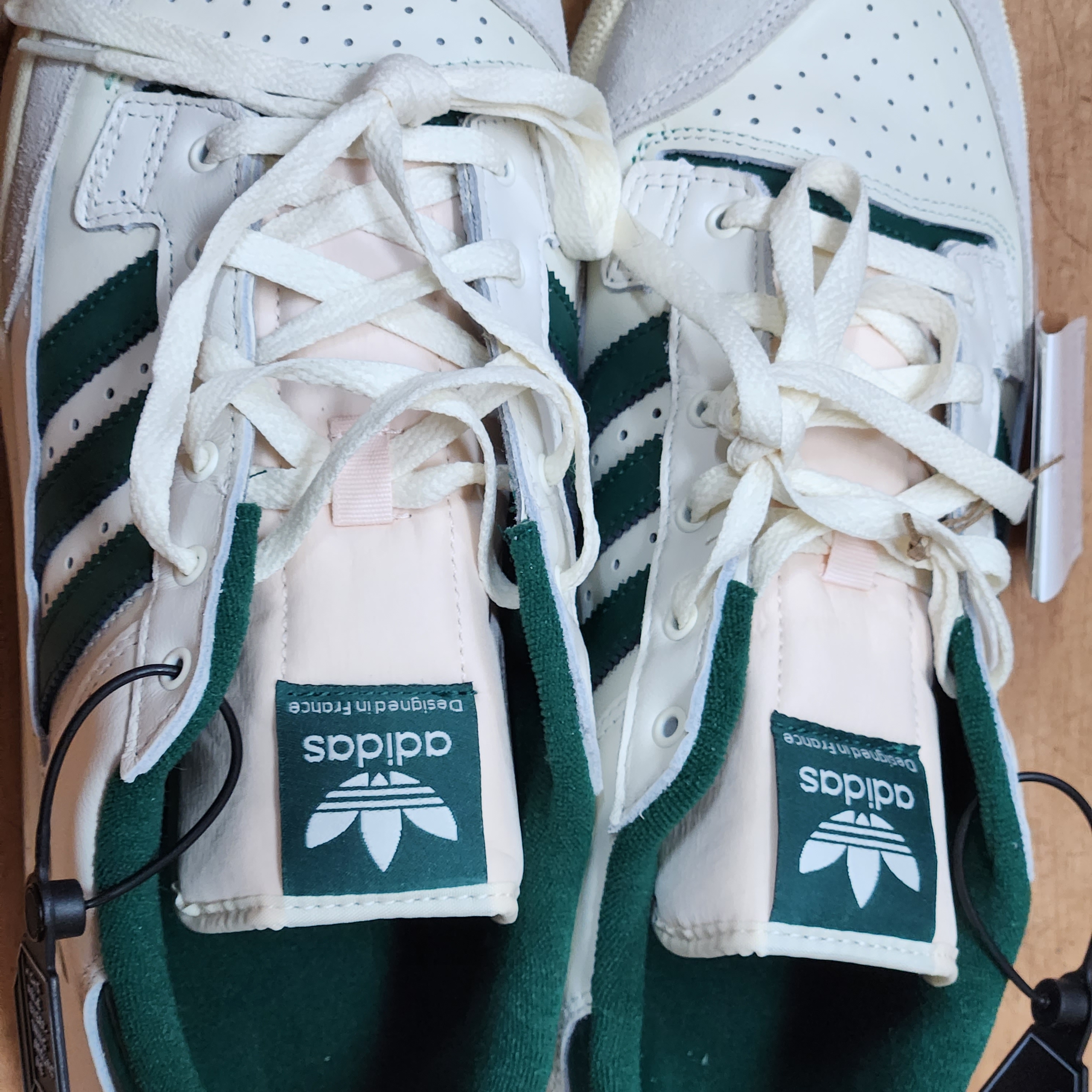 Adidas Centennial 85 Low Cloud White Team Dark Green 착용 스타일