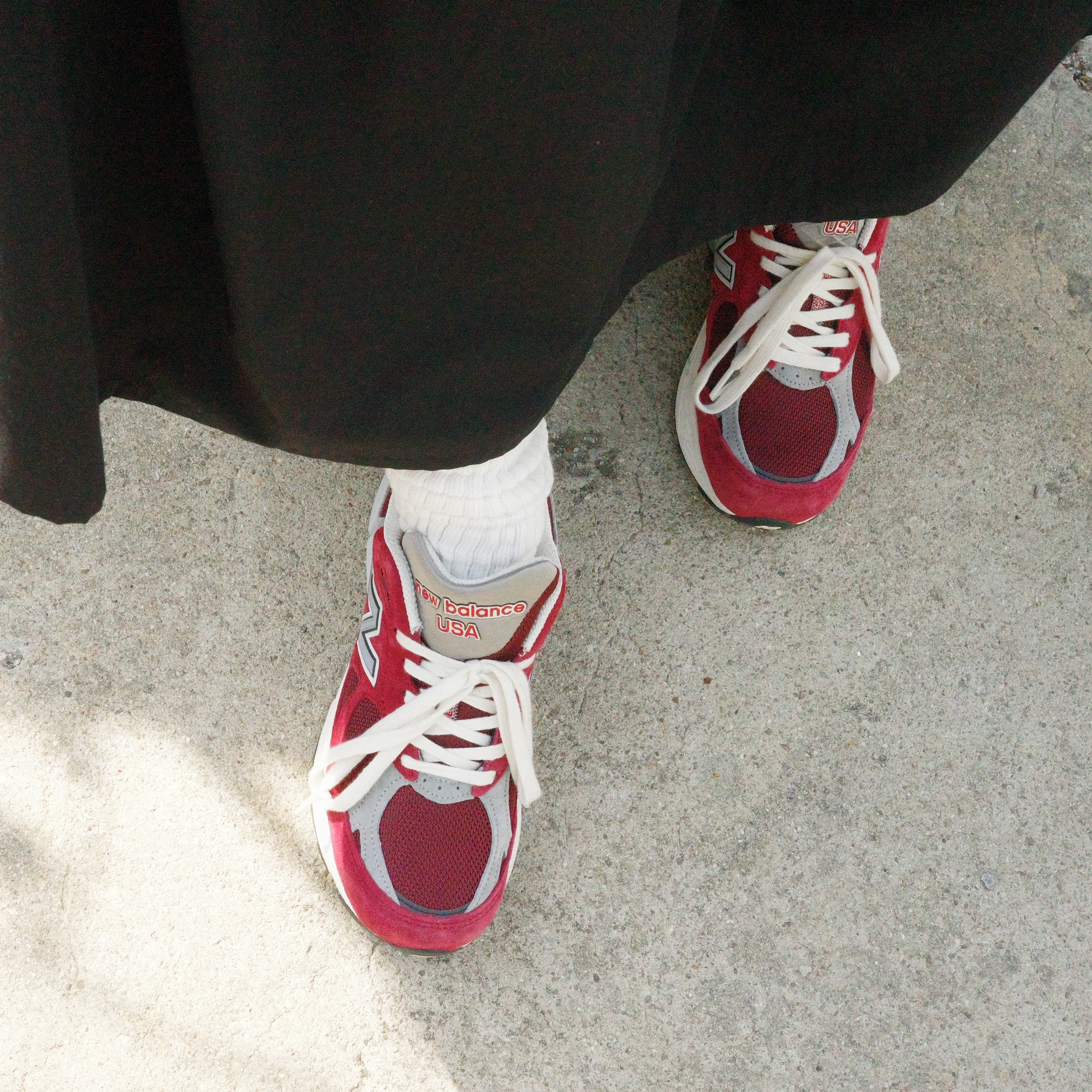 New Balance 990v3 Made in USA Scarlet Marblehead 착용 스타일 - 2