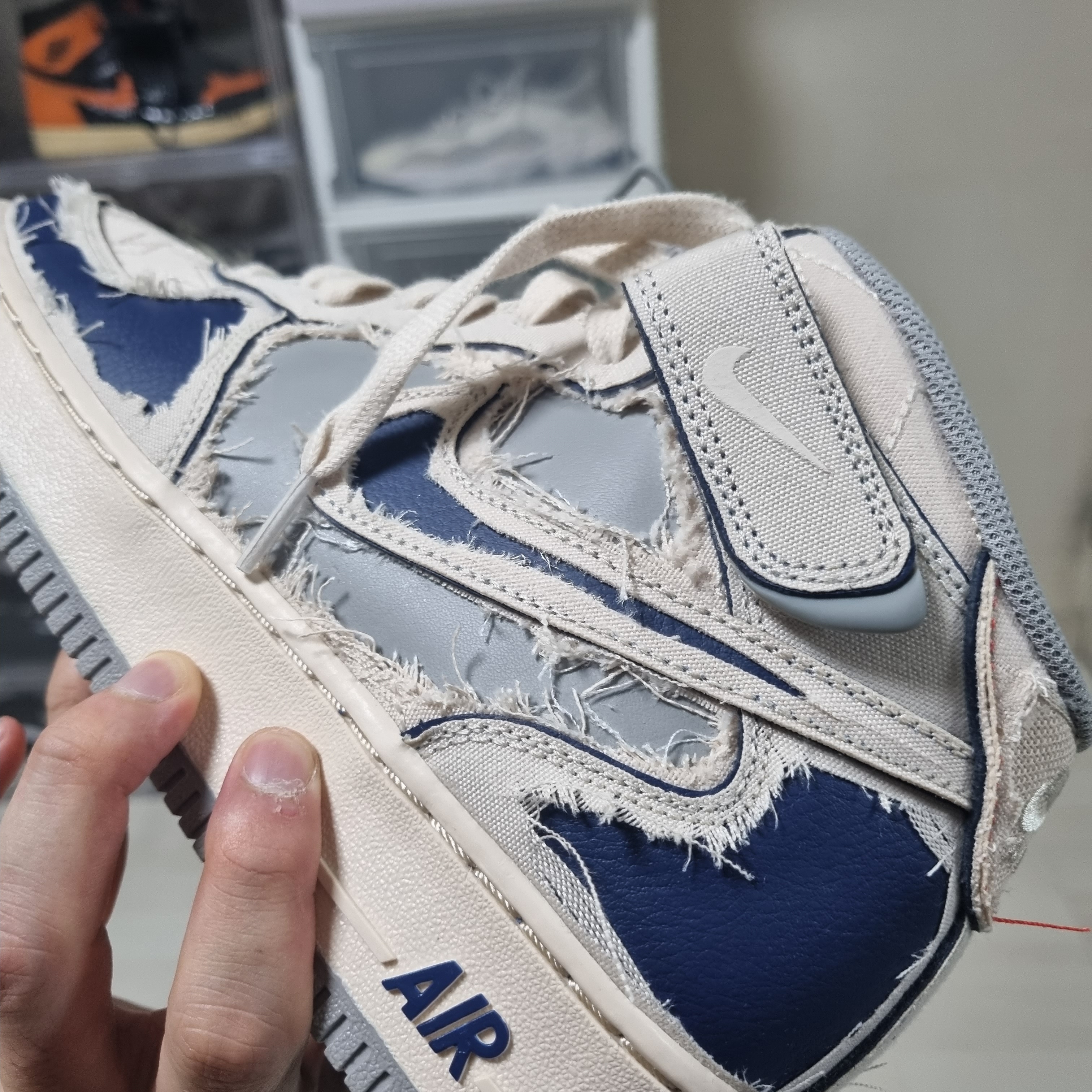 Nike Air Force 1 Mid '07 Pearl White 착용 스타일 - 3