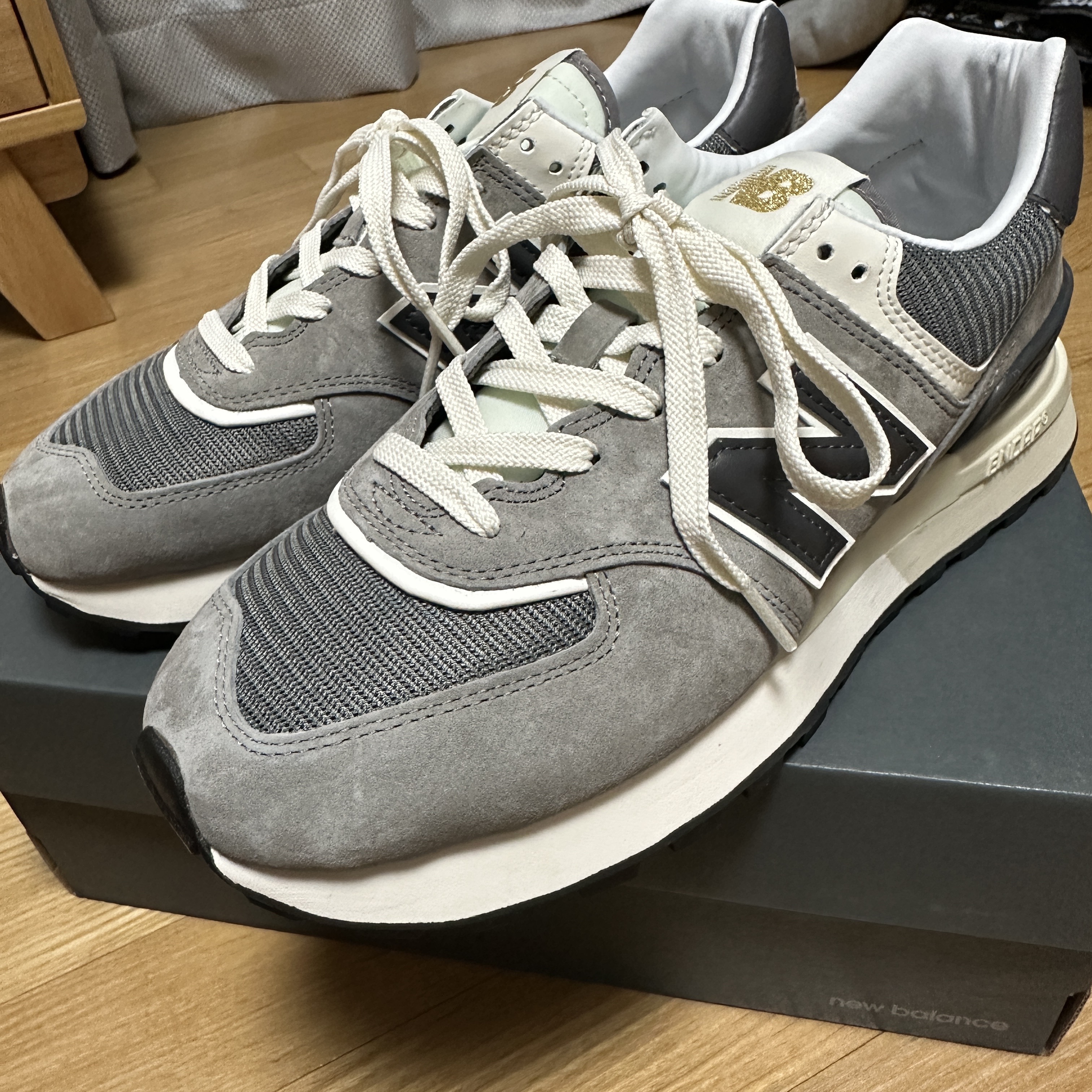 New Balance 574 Legacy Grey 착용 스타일