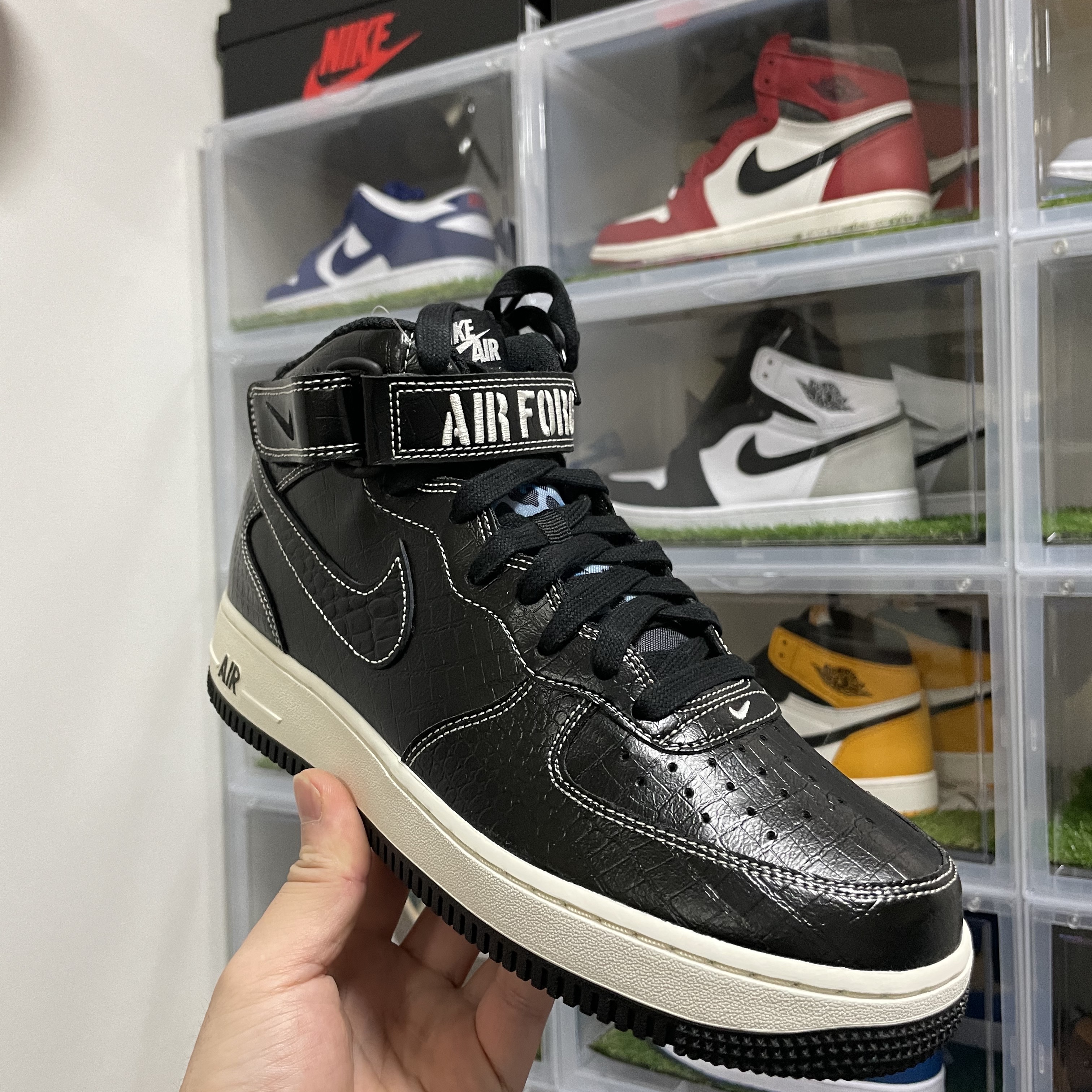 Nike Air Force 1 Mid '07 LX Our Force 1 착용 스타일