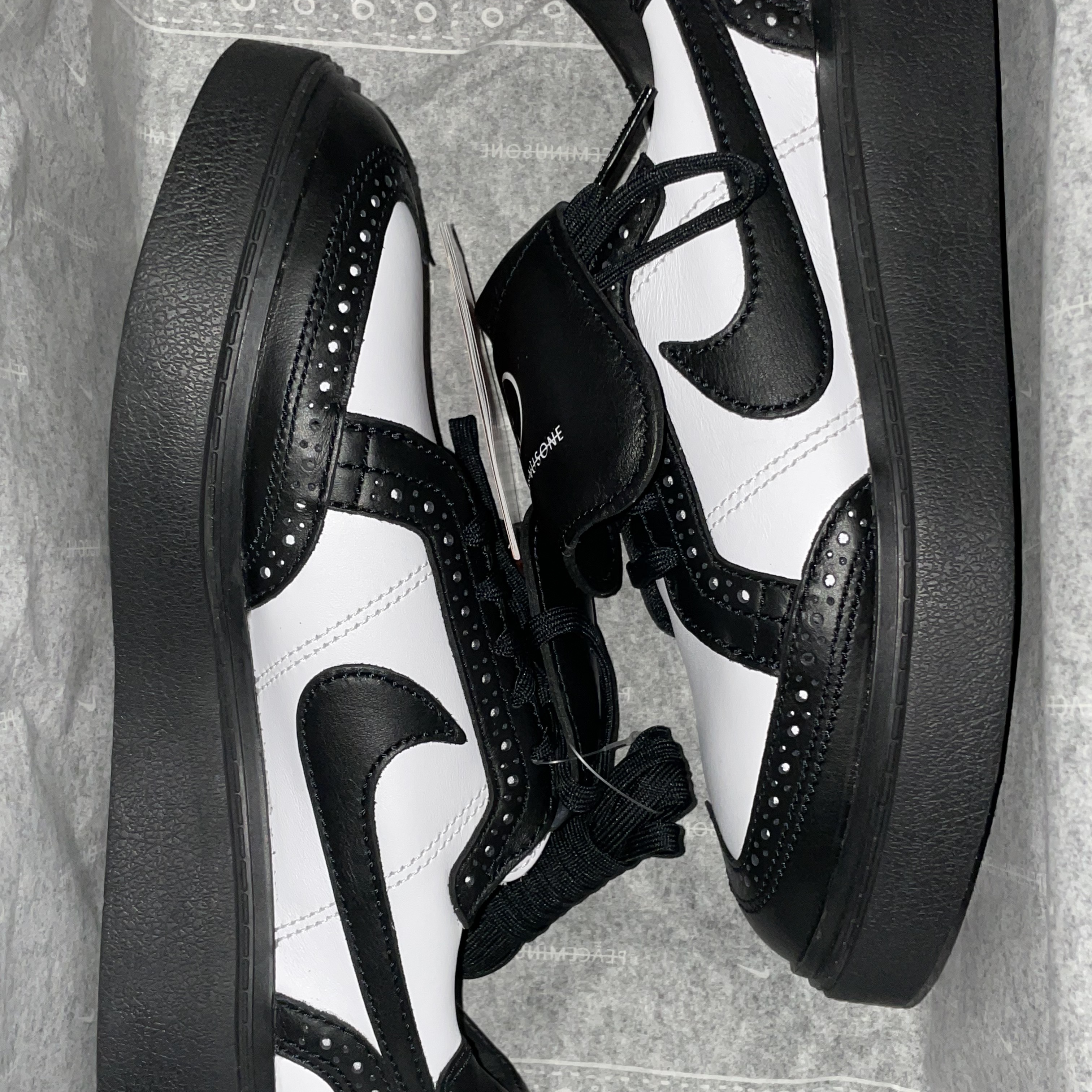 Nike x Peaceminusone Kwondo1 Black and White 착용 스타일