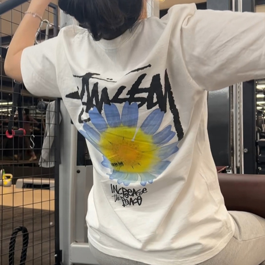 Stussy ITP Flower T-Shirt White 착용 스타일 - 2