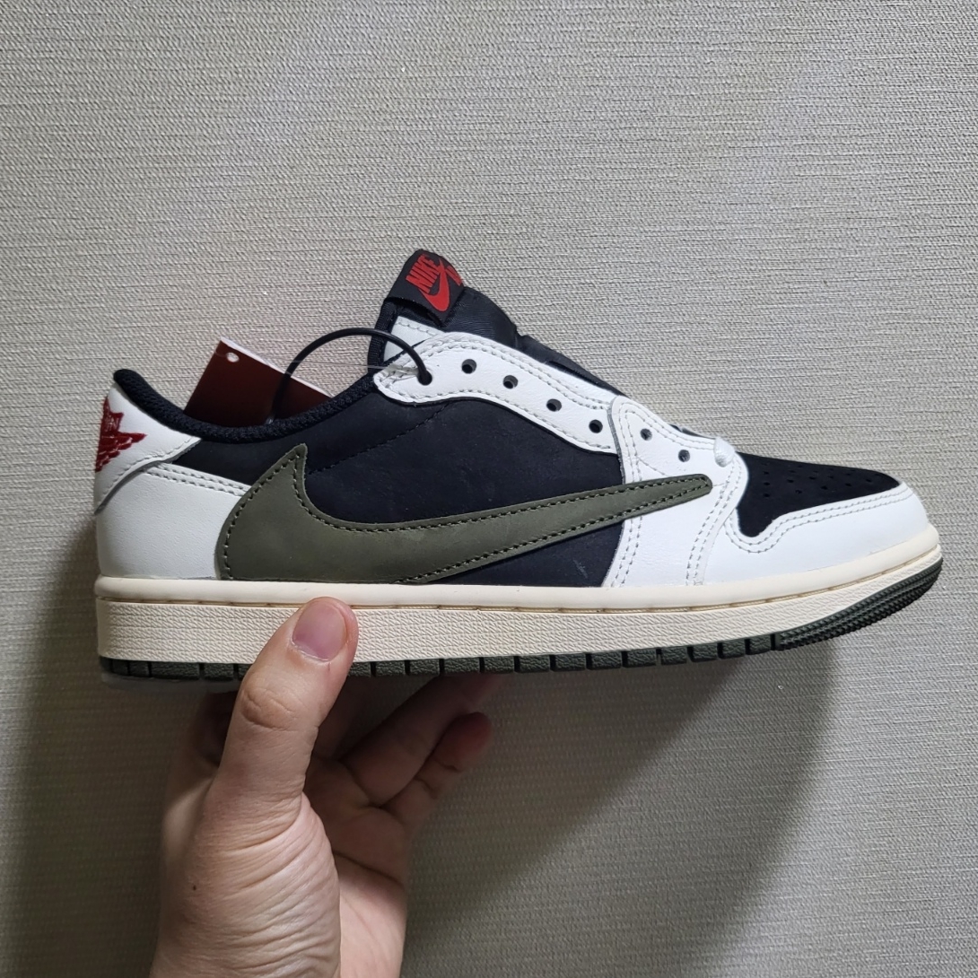(W) Jordan 1 x Travis Scott Retro Low OG SP Medium Olive 착용 스타일