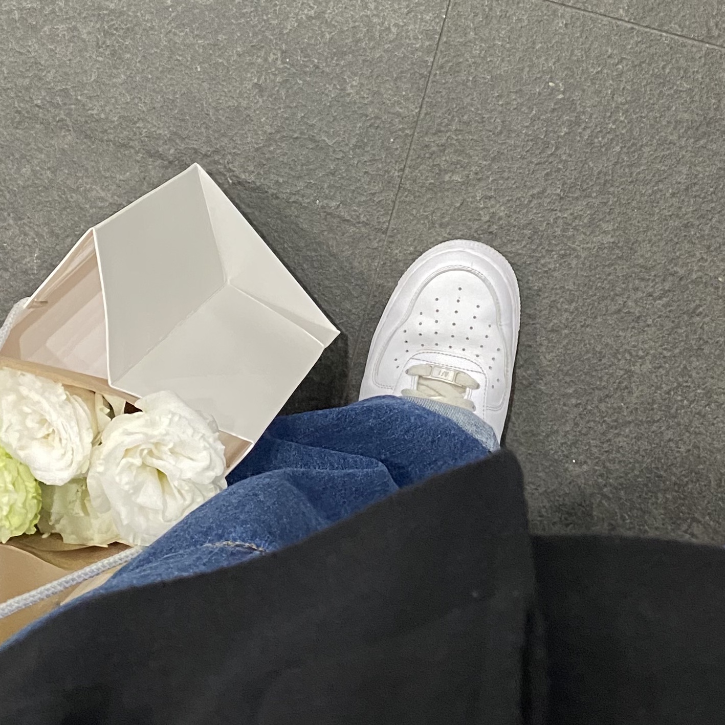 Nike Air Force 1 '07 Low White 착용 스타일