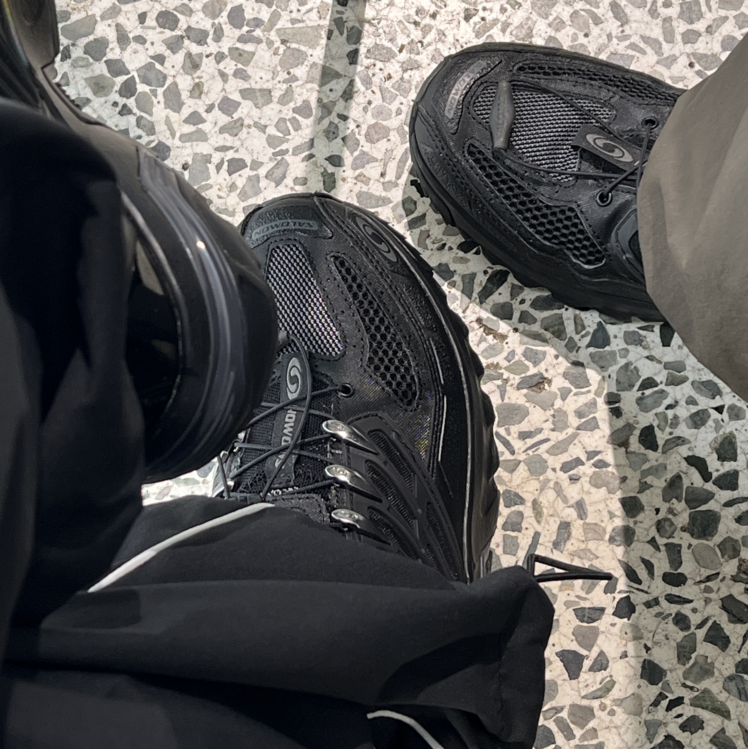 Salomon ACS Pro Black 착용 스타일