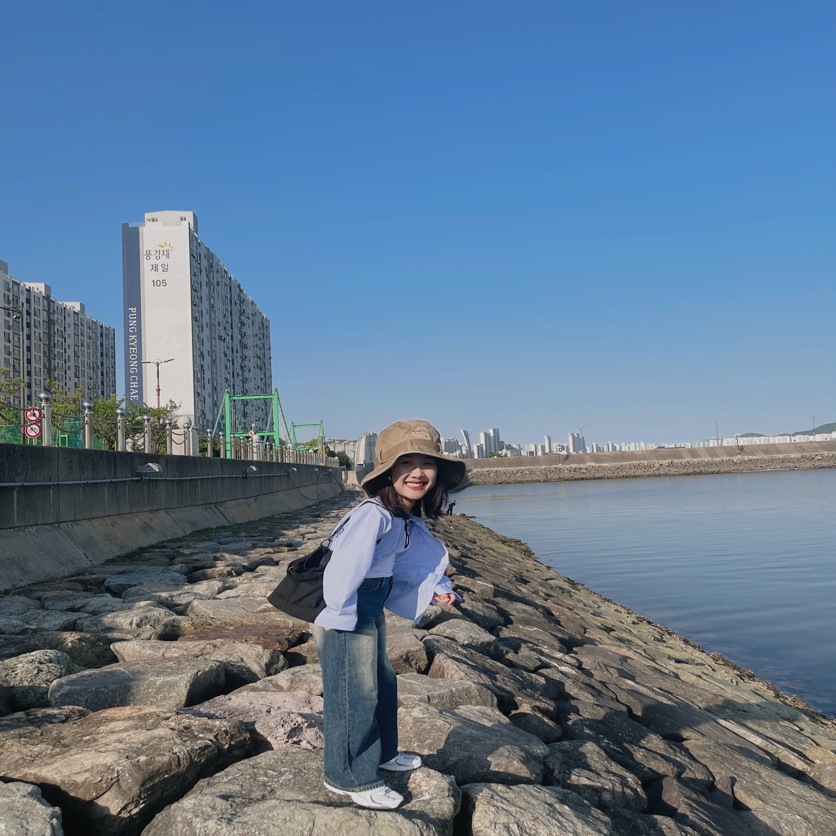 뉴발란스 530 화이트 착용 스타일 - 1