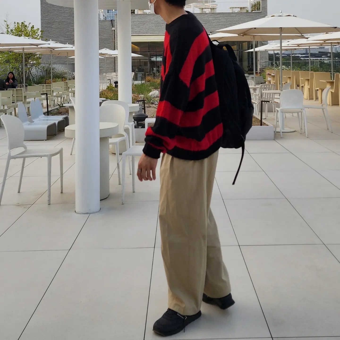 New Balance x Comme des Garcons Junya Watanabe Man 574 Suede Grey Off White 착용 스타일 - 2