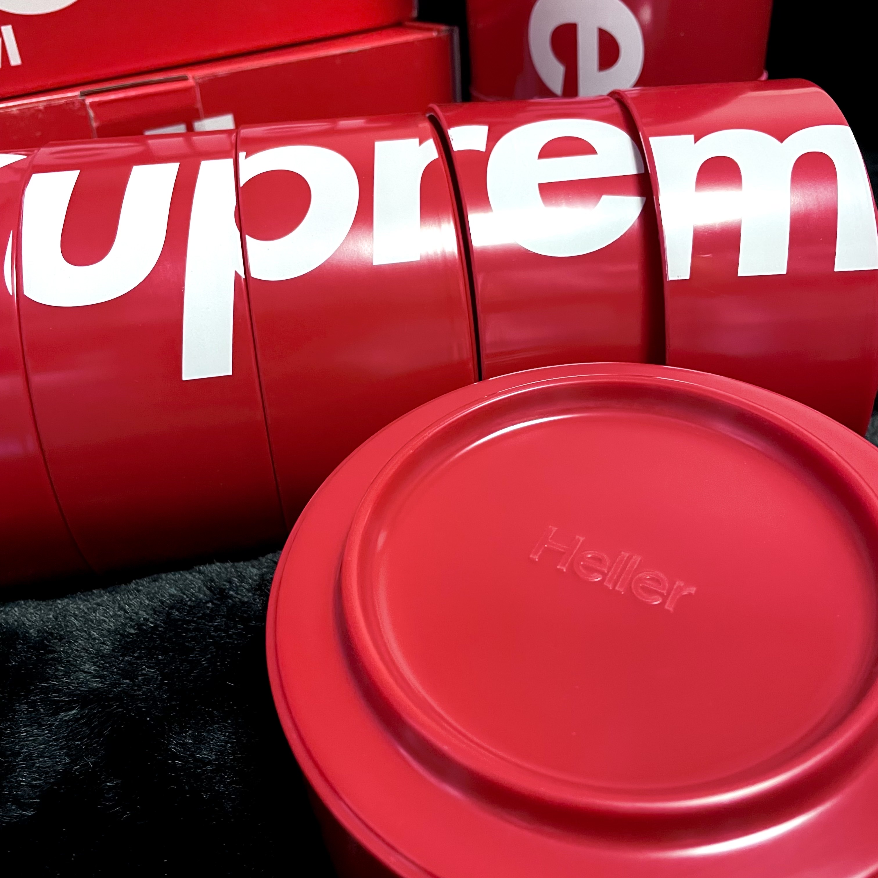 Supreme x Heller Bowls Red (Set of 6) - 23SS 착용 스타일 - 2