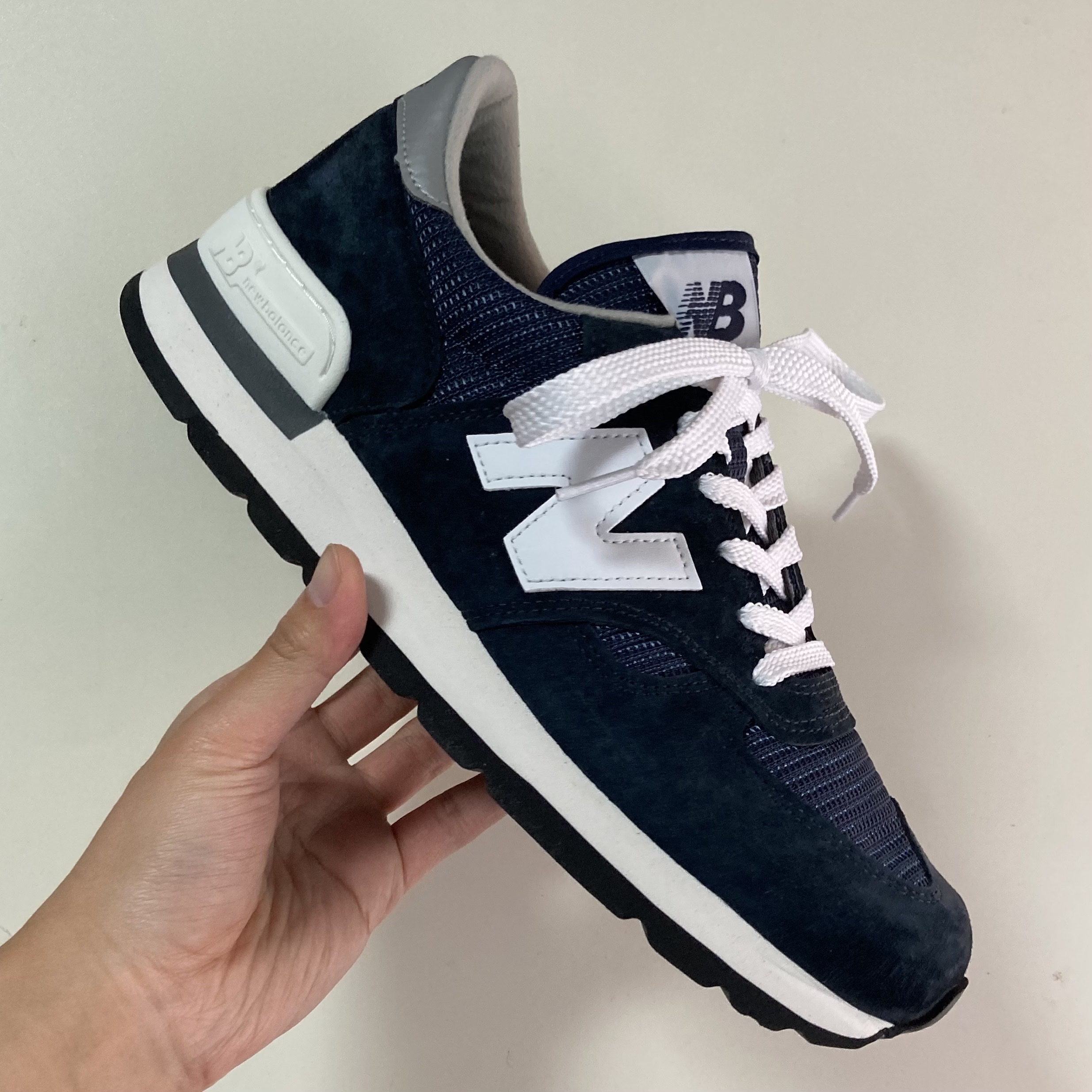 New Balance 990v1 Made in USA Navy 착용 스타일