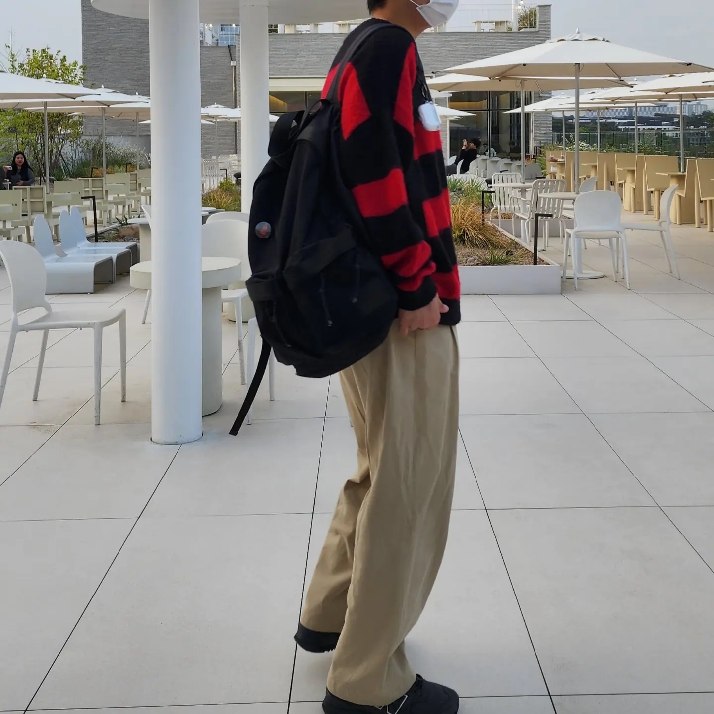 New Balance x Comme des Garcons Junya Watanabe Man 574 Suede Grey Off White 착용 스타일 - 4