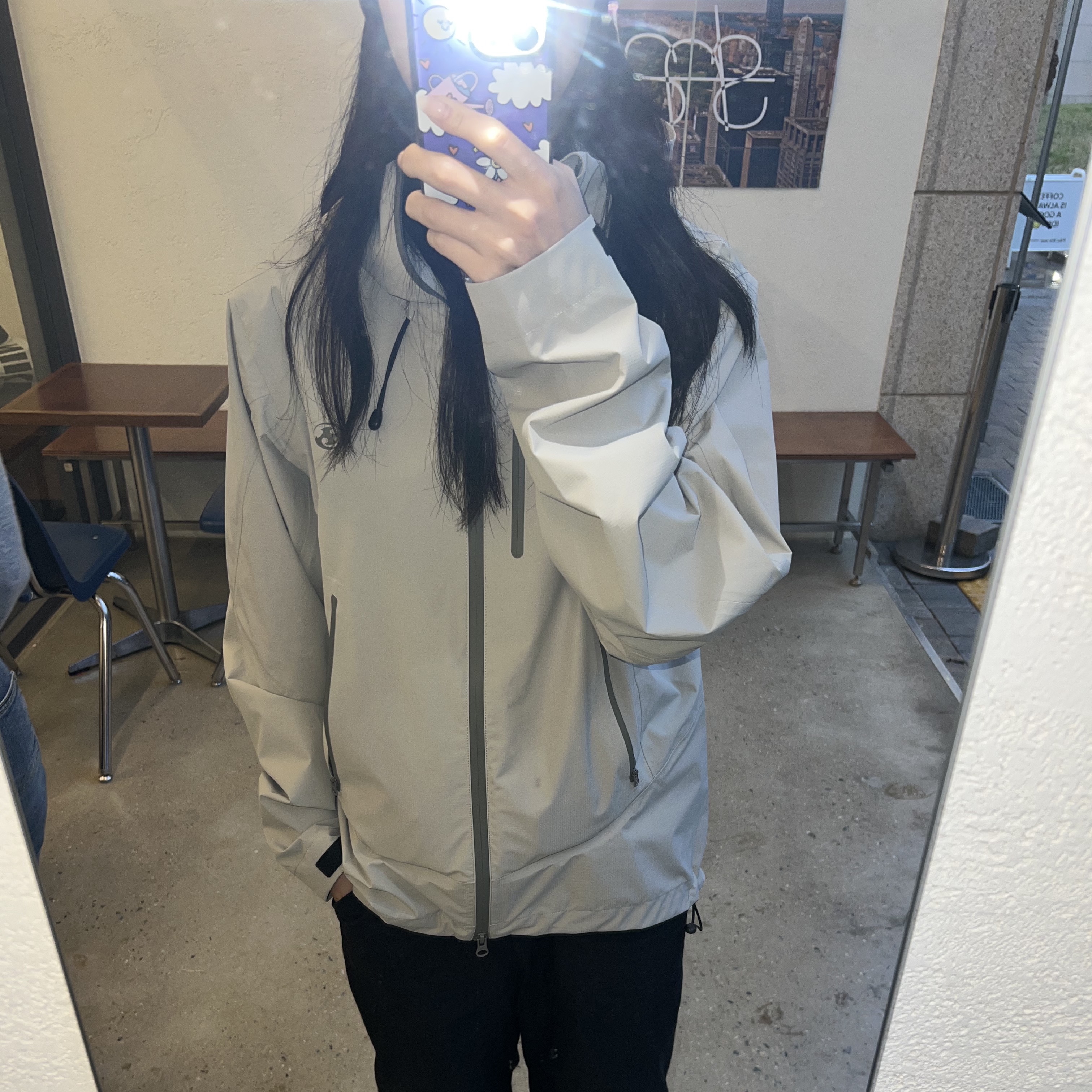 Sansan Gear Windblock Jacket Grey - 23SS, Sansan Gear Logo Beanie Brown - 22FW 착용 스타일 - 1