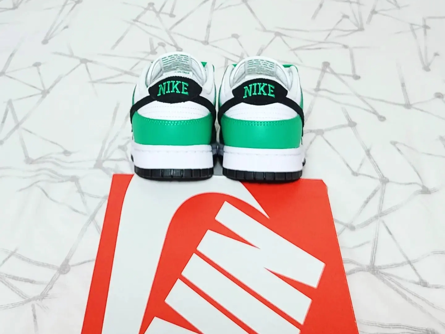 Nike Dunk Low White Green 착용 스타일 - 5