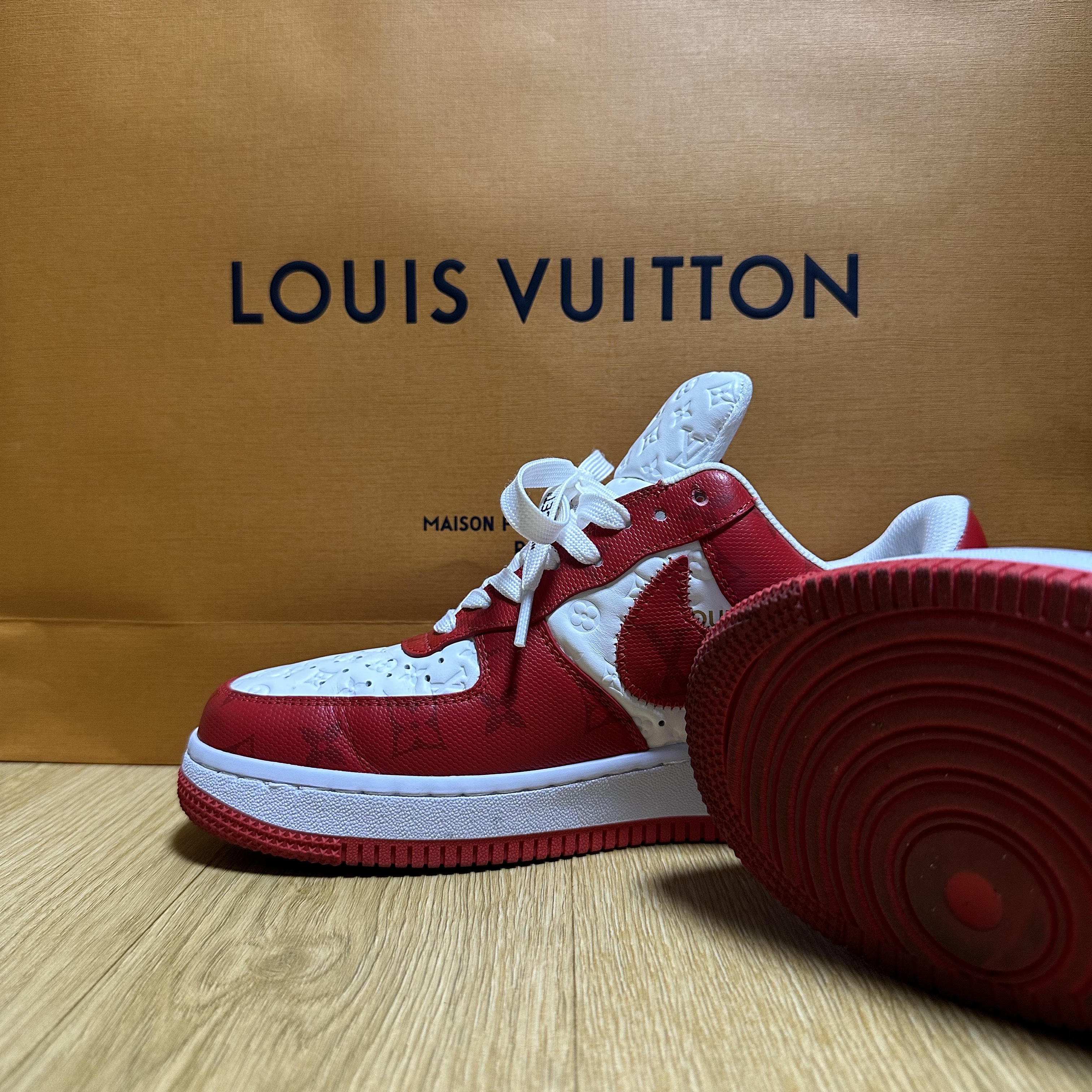 Louis Vuitton x Nike Air Force 1 Low by Virgil Abloh White Comet Red 착용 스타일