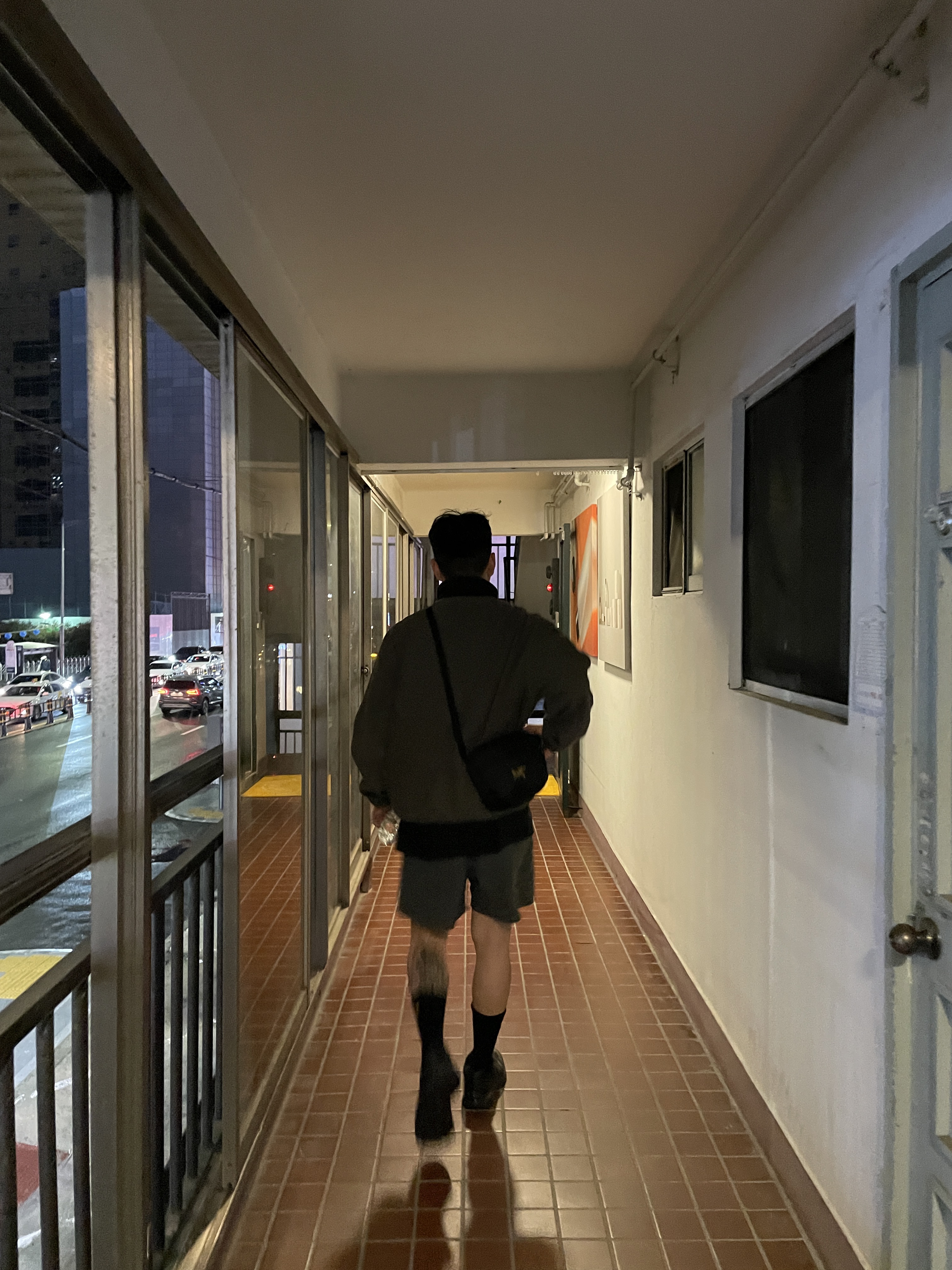 Arc'teryx Mantis 2 Waistpack 24K Black, Nike ACG Polar Half Zip Anorak Black - Asia 착용 스타일