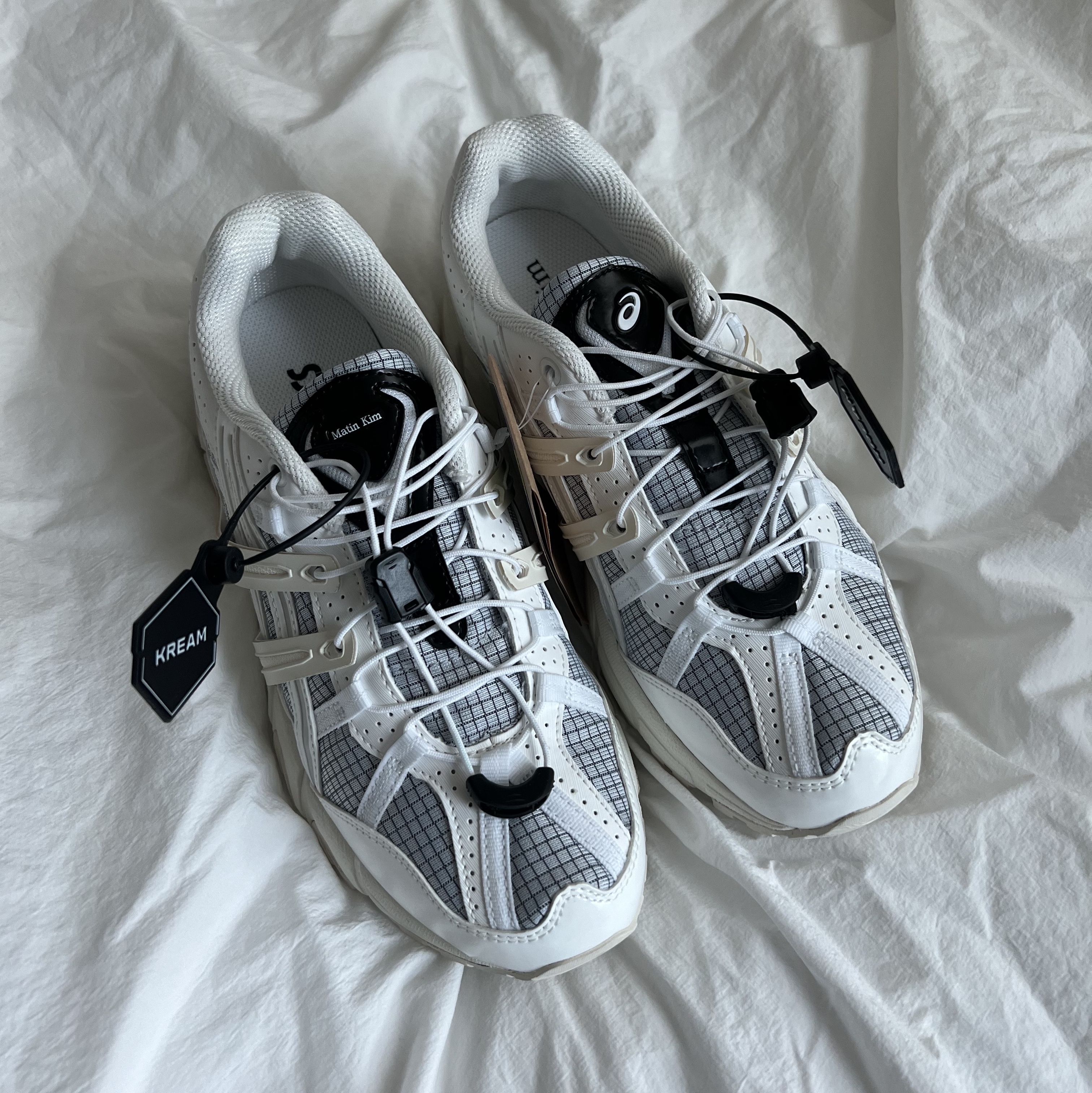(W) Asics x Matin Kim Gel-Sonoma 15-50 Glacier Grey White, (W) Asics x Matin Kim Gel-Sonoma 15-50 Oasis Green Pure Silver 착용 스타일 - 1