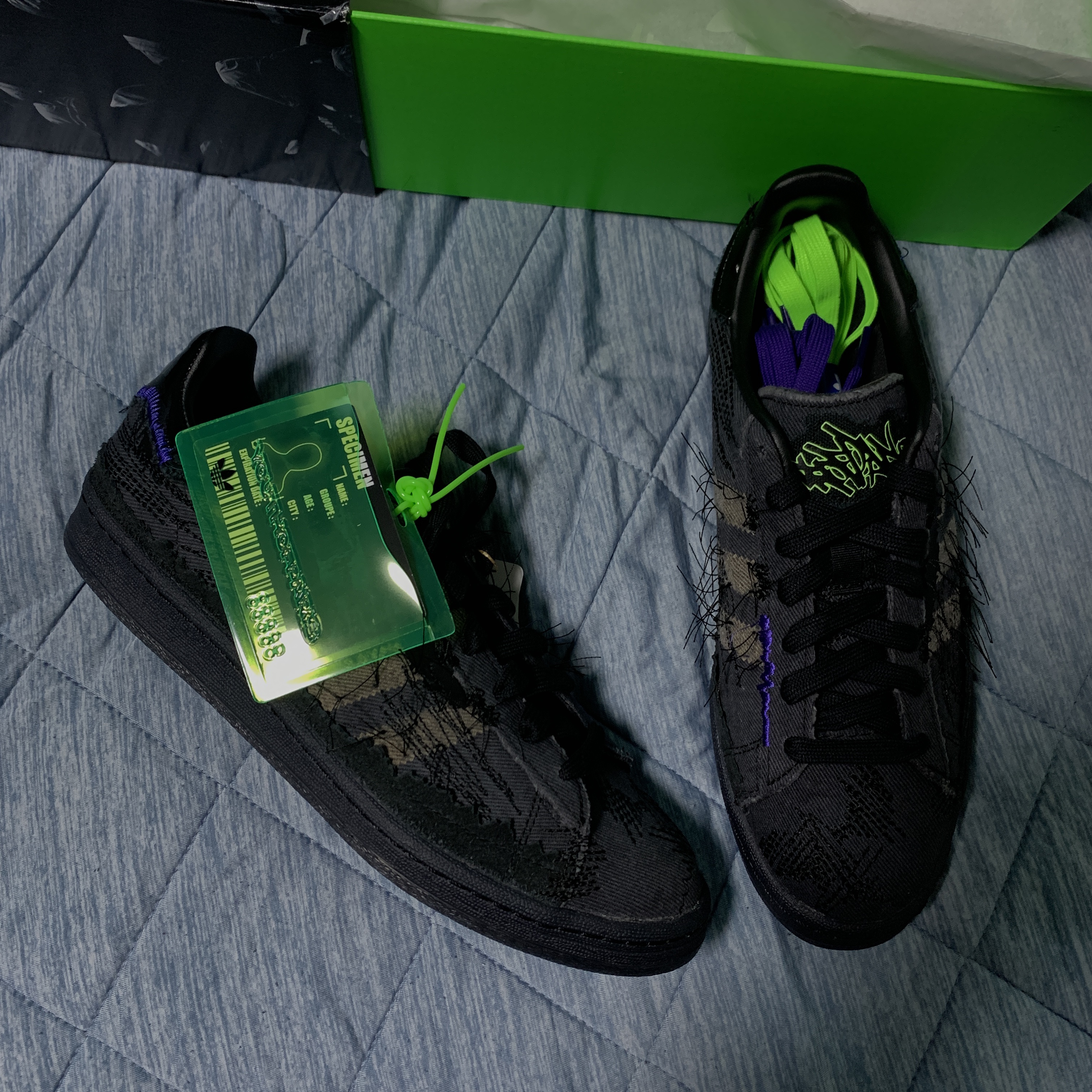 Adidas x Youth of Paris Campus 80s Core Black 착용 스타일