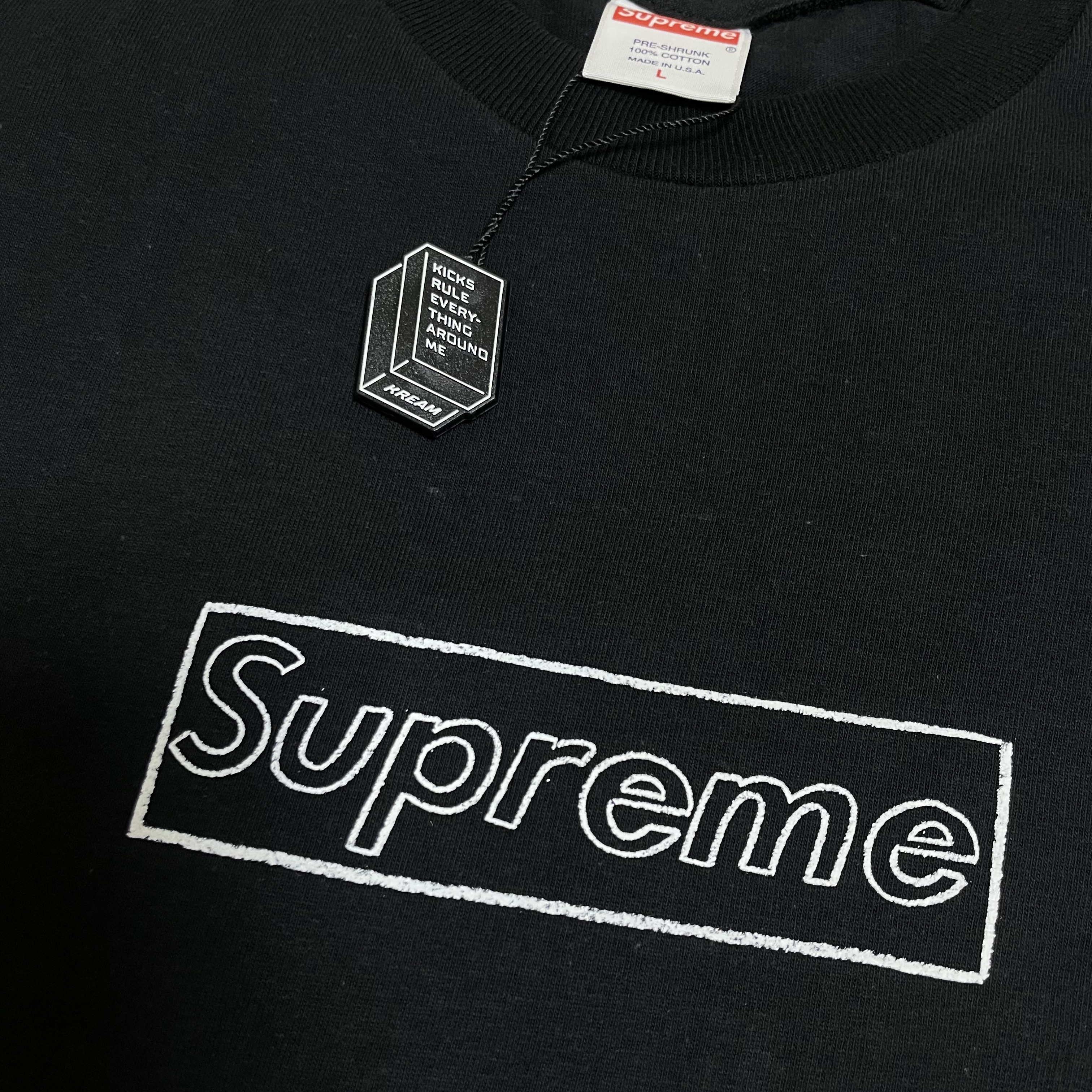 Supreme x Kaws Chalk Logo T-Shirt Black - 21SS 착용 스타일
