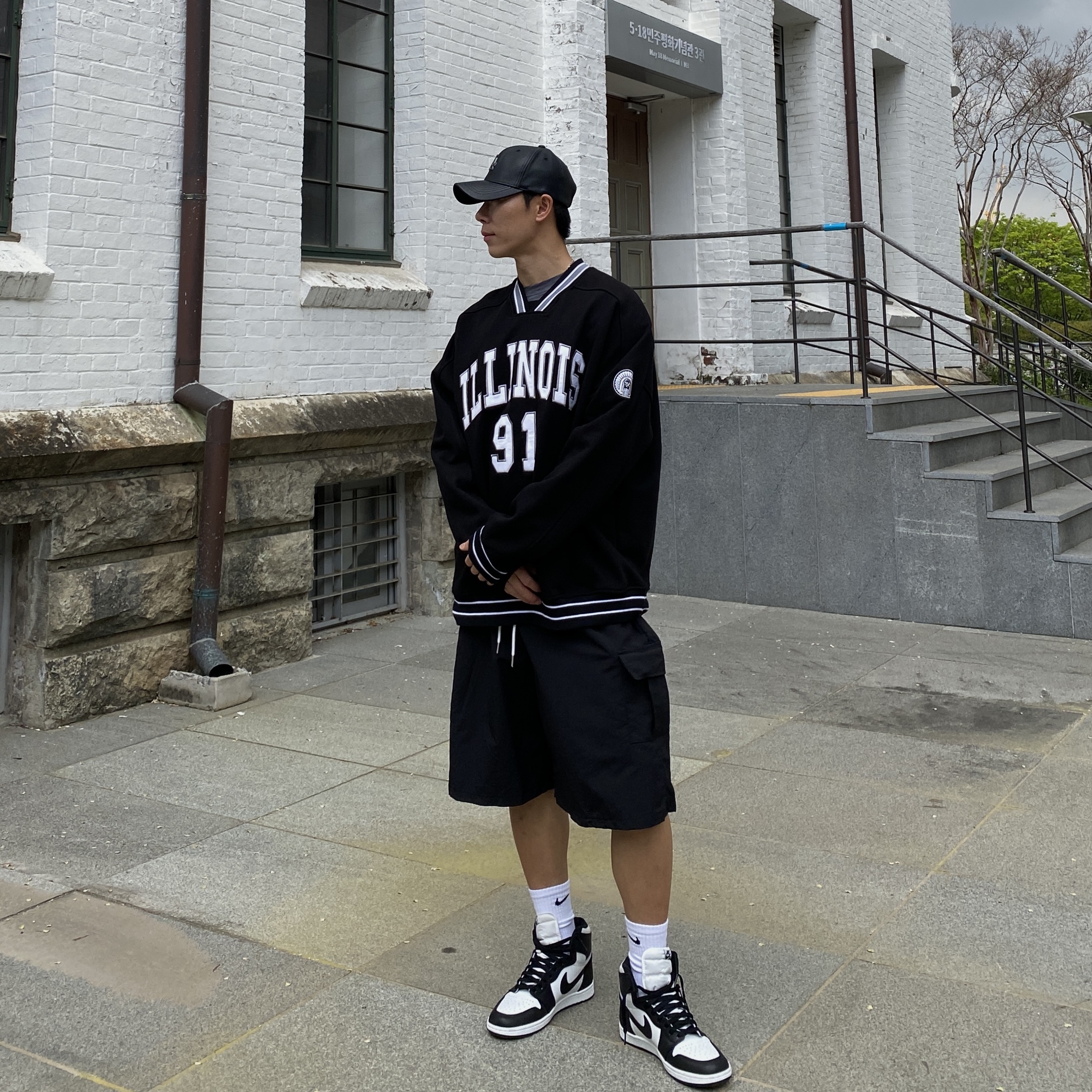 Jordan 1 High 85 Black White 착용 스타일 - 3