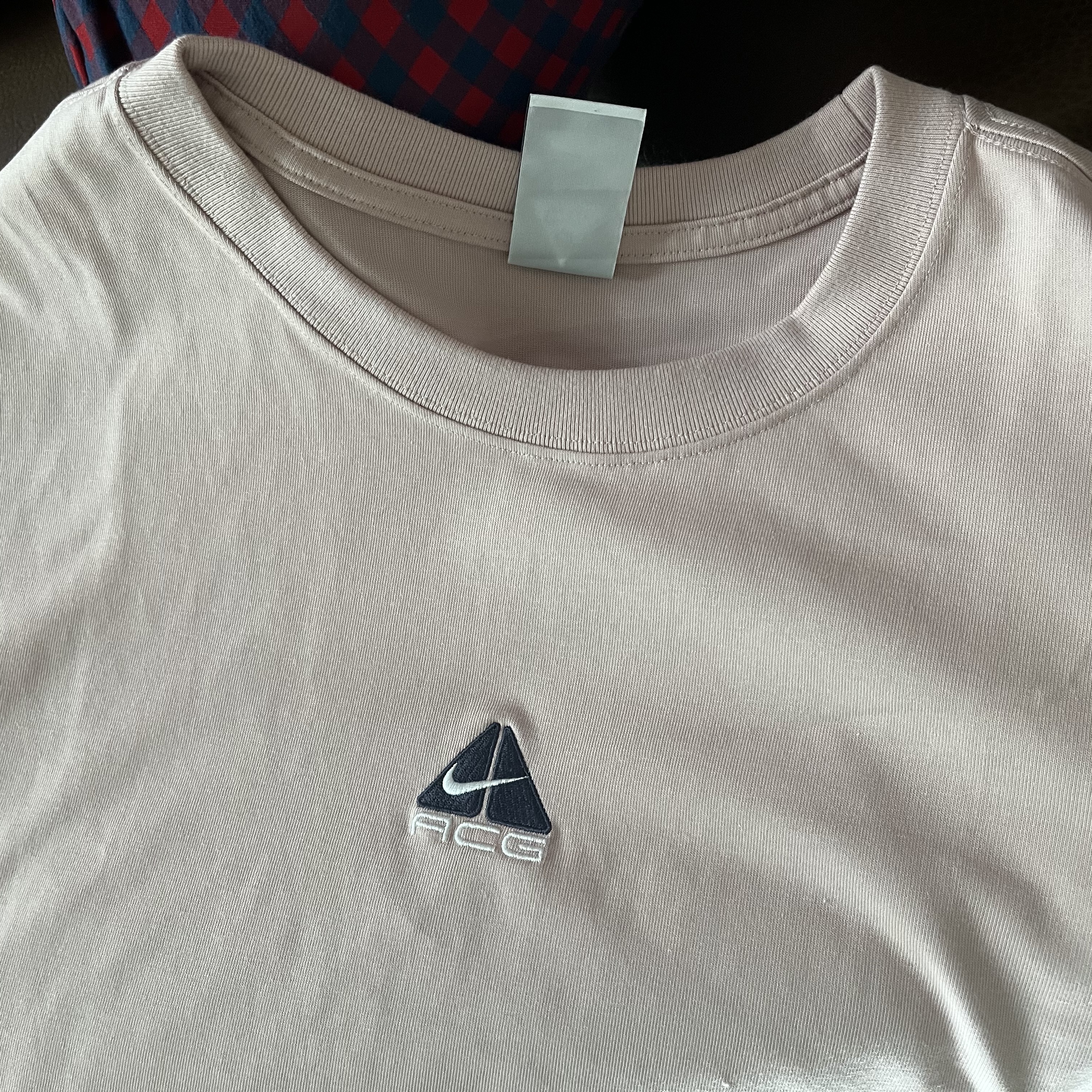 Nike ACG T-Shirt Pink Oxford - Asia 착용 스타일