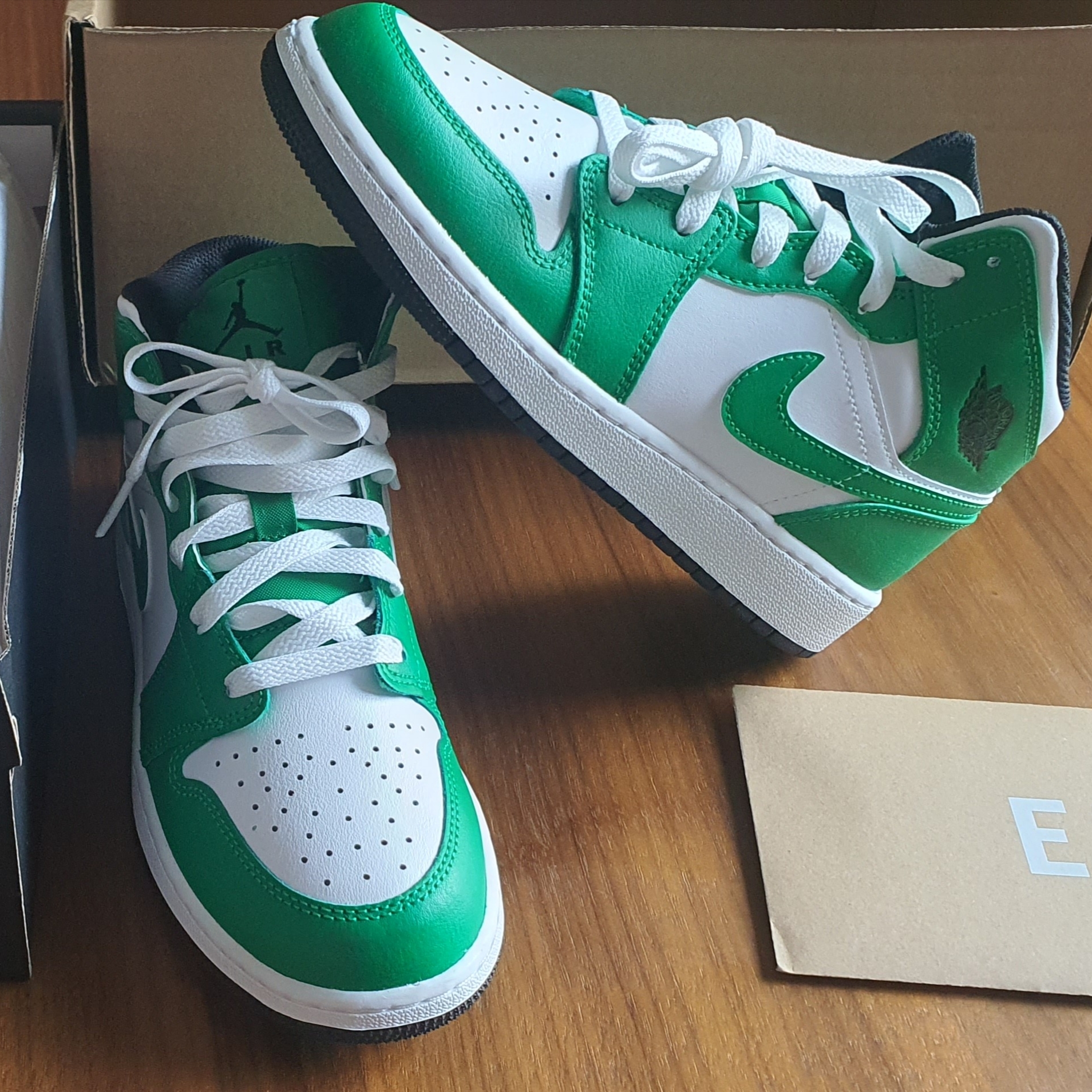 (GS) Jordan 1 Mid Lucky Green 착용 스타일 - 2