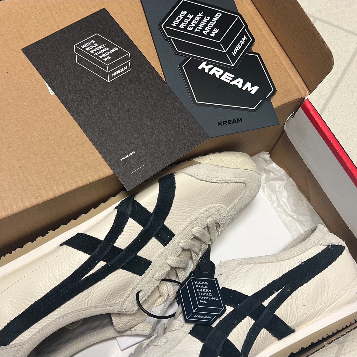Onitsuka Tiger Mexico 66 Vintage White Black 착용 스타일