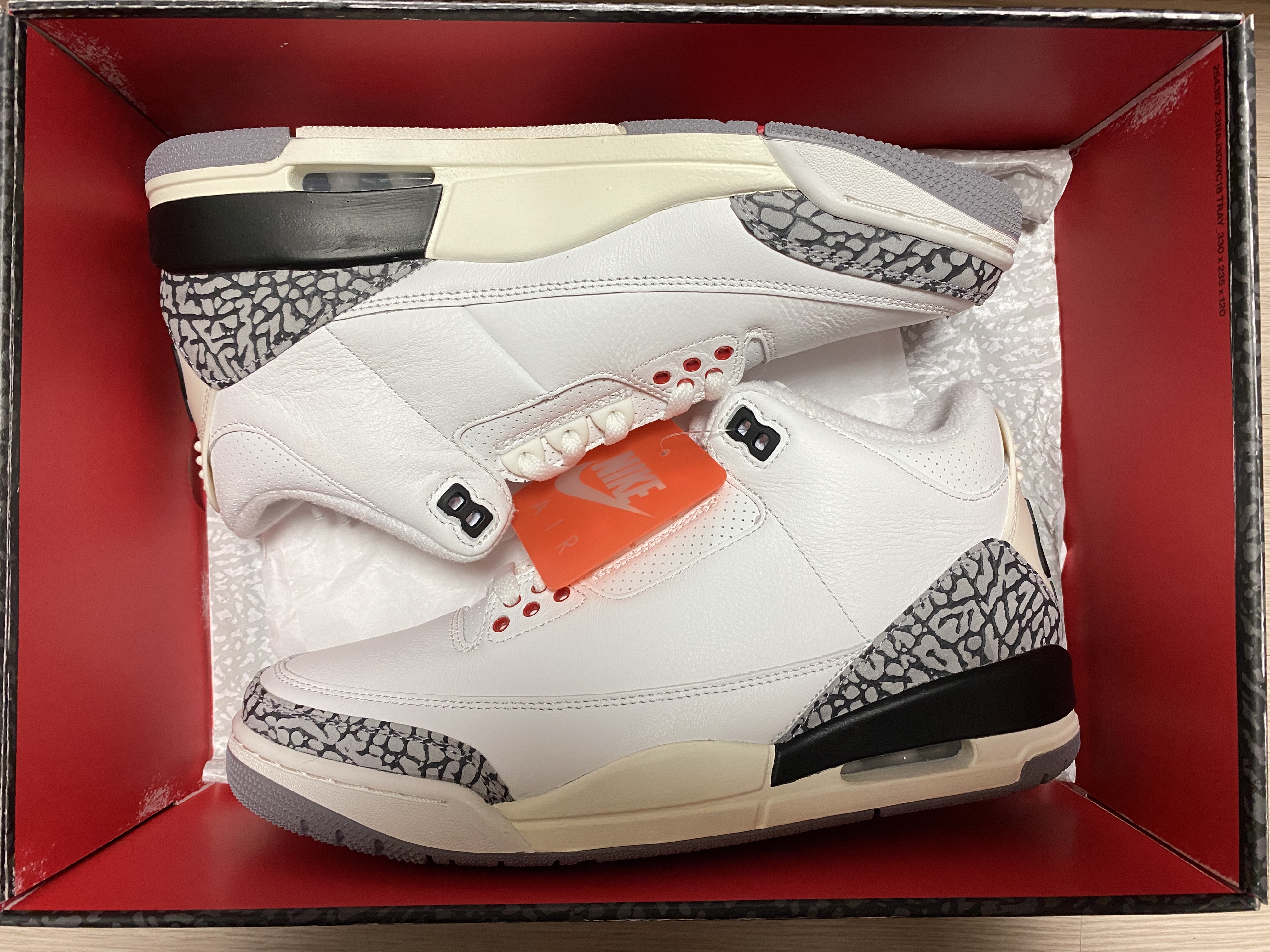 Jordan 3 Retro White Cement Reimagined 착용 스타일