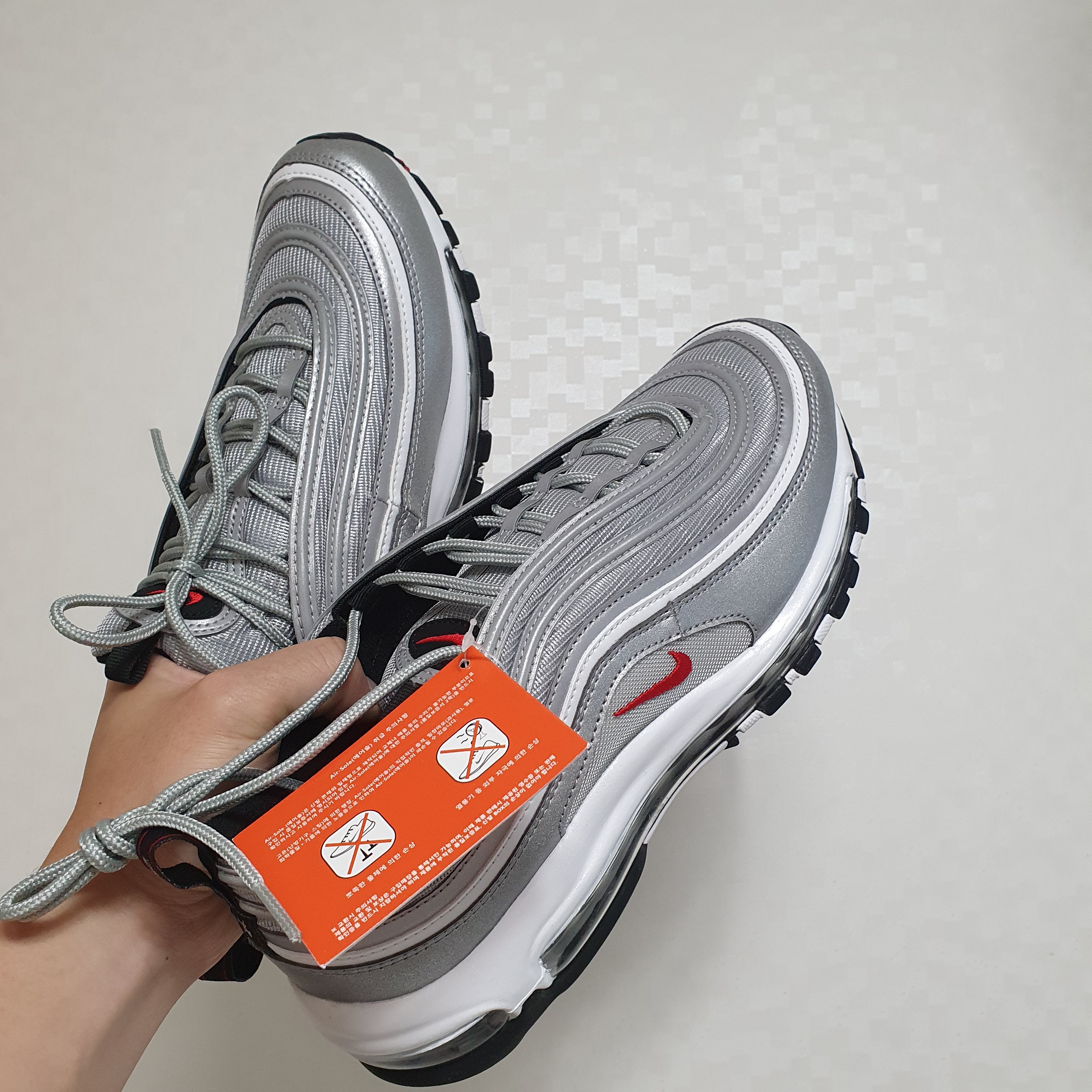 Nike Air Max 97 OG Silver Bullet 2022 착용 스타일