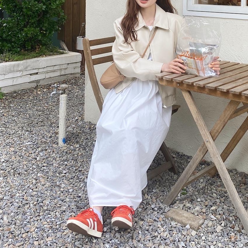 아디다스 가젤 프리러브 레드 오프 화이트 착용 스타일 - 3