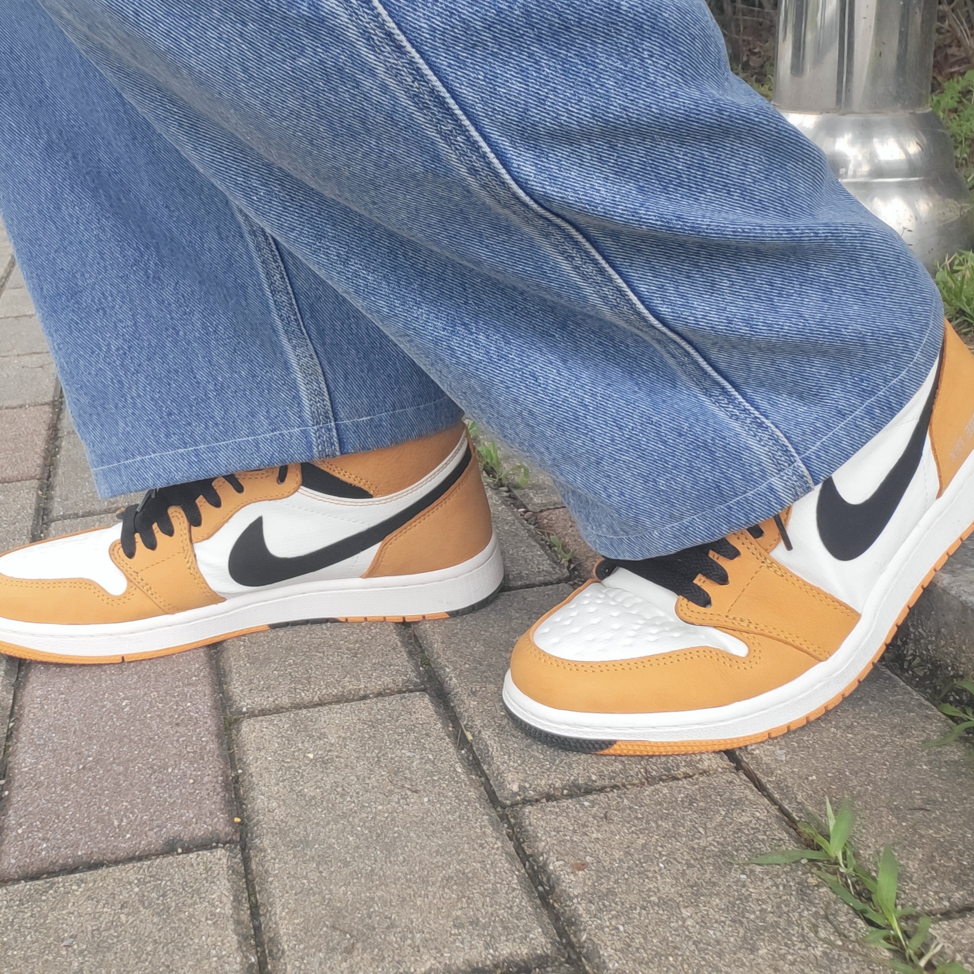 Jordan 1 Element Gore-Tex Light Curry 착용 스타일 - 4