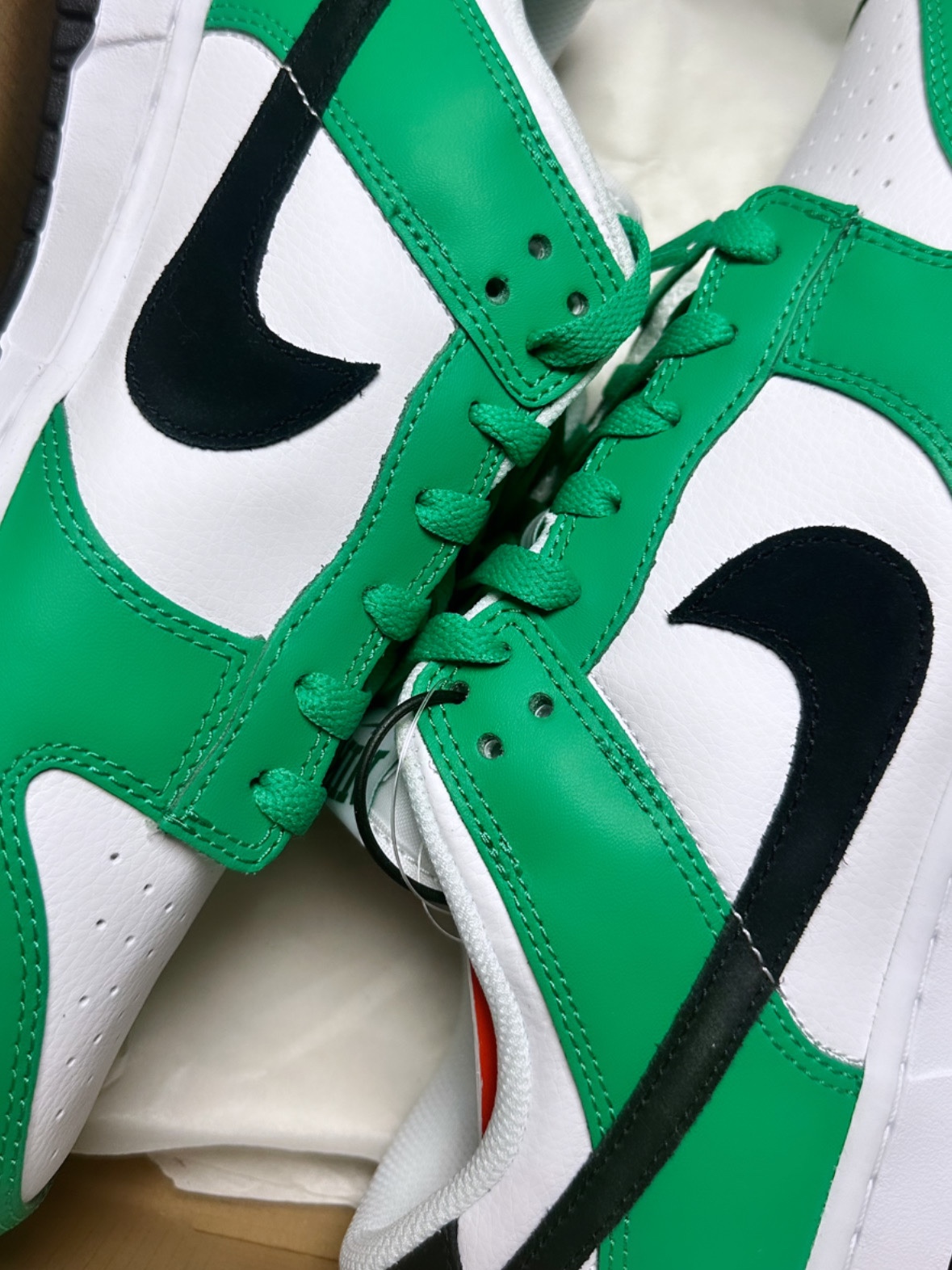 Nike Dunk Low White Green 착용 스타일