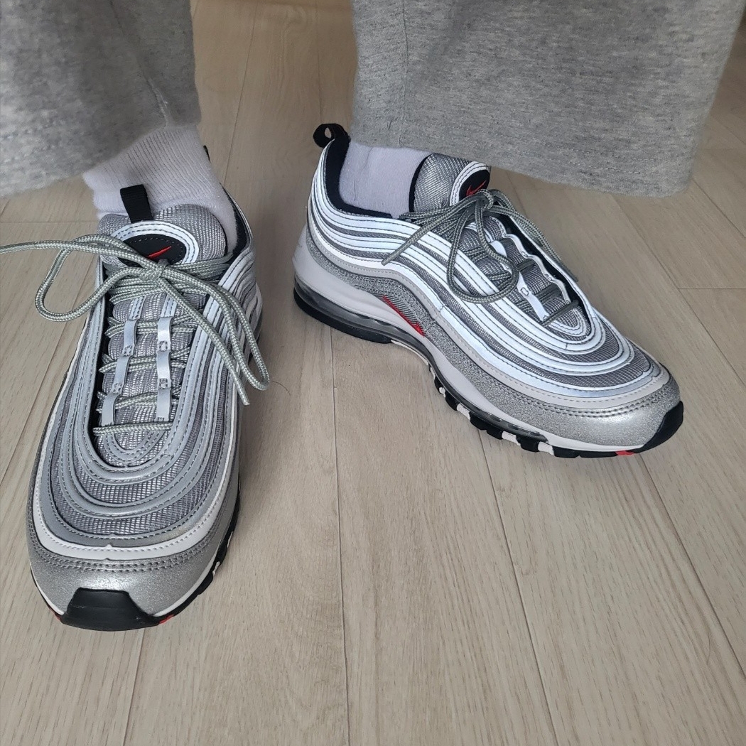 Nike Air Max 97 OG Silver Bullet 2022 착용 스타일 - 1