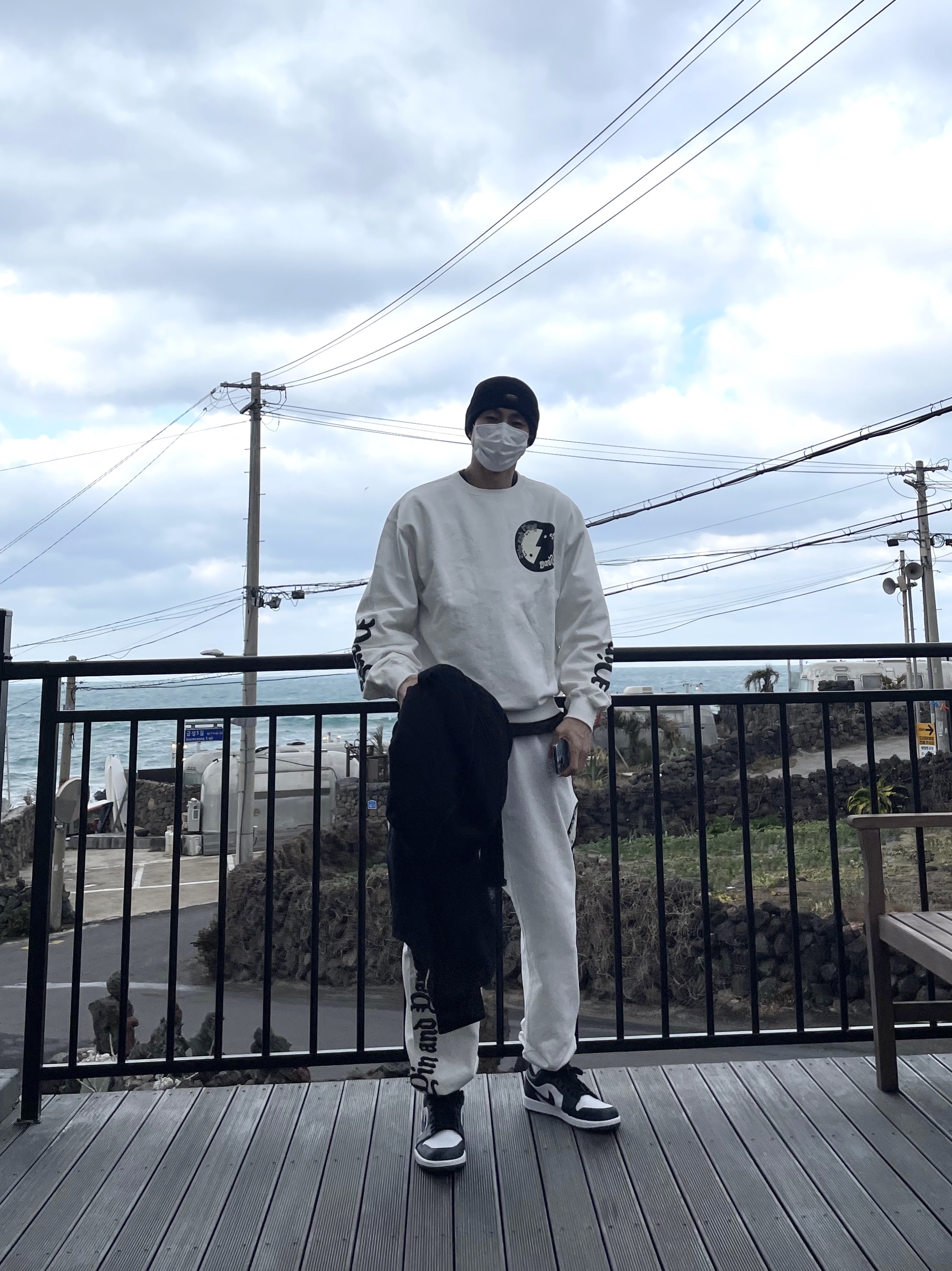 Jordan 1 Low Dark Teal 착용 스타일 - 3