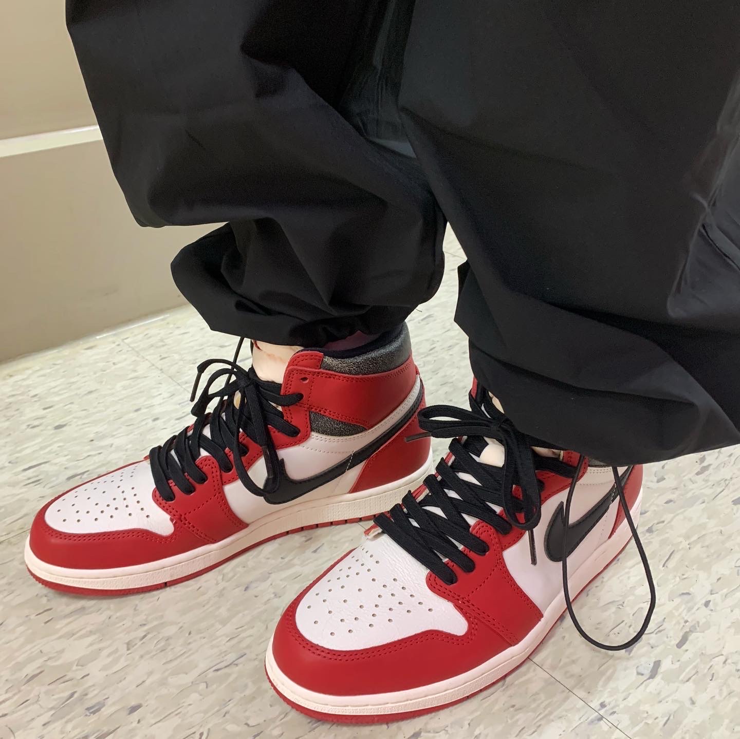 Jordan 1 Retro High OG Chicago 2022 착용 스타일 - 2
