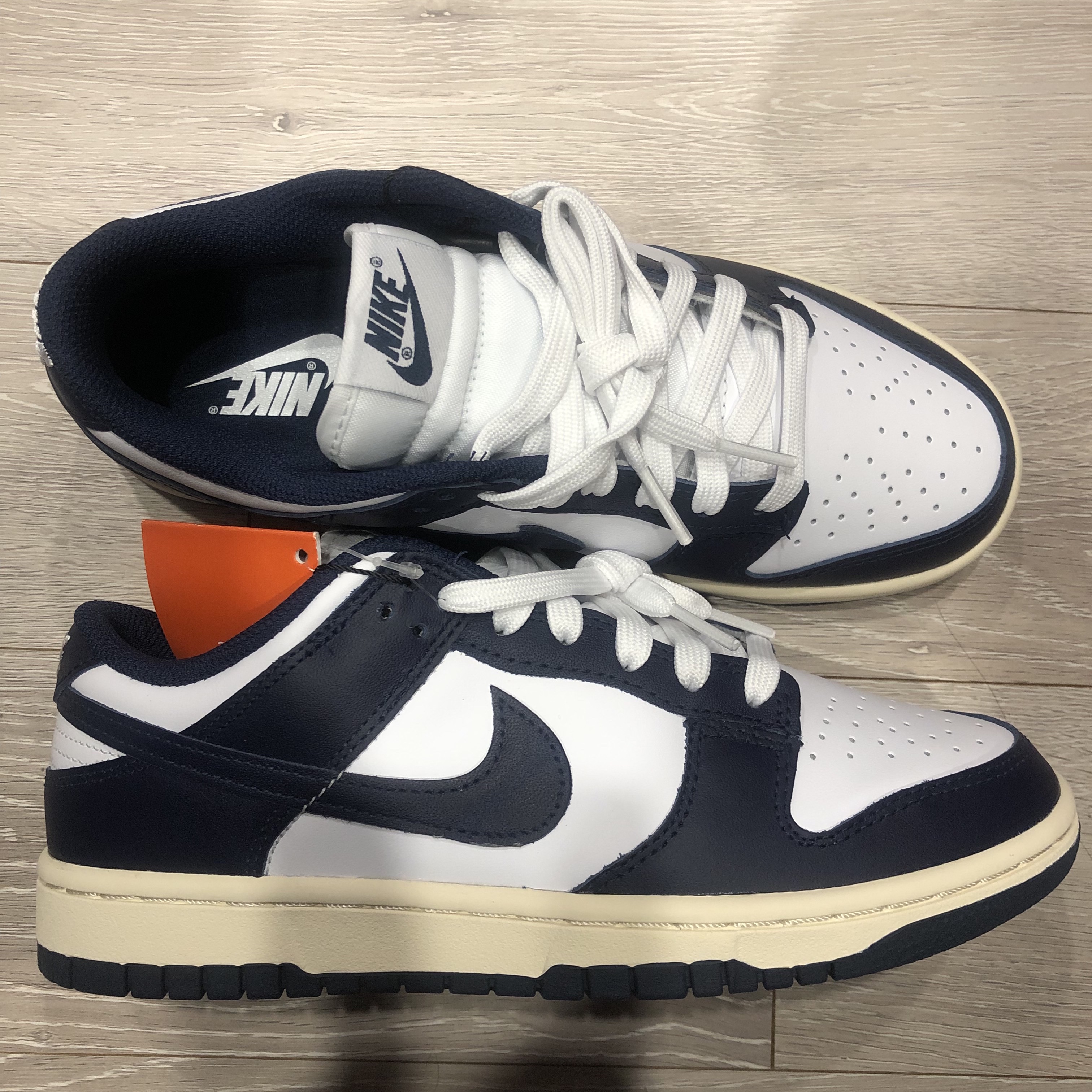 (W) Nike Dunk Low Vintage Midnight Navy 착용 스타일