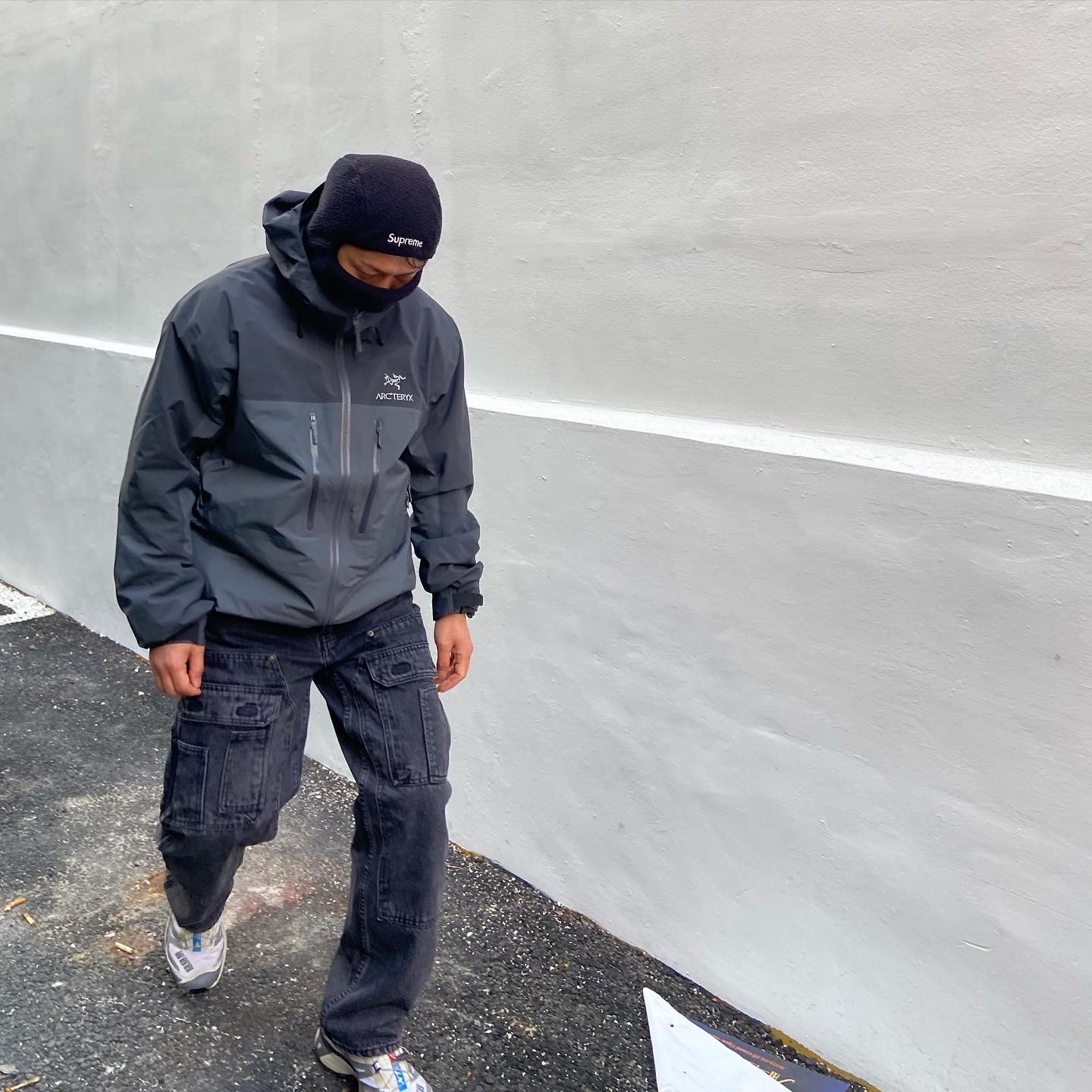 Supreme Double Knee Denim Utility Pants Black - 22SS, Salomon XT-4 ADV Silver Metallic X 착용 스타일 - 3