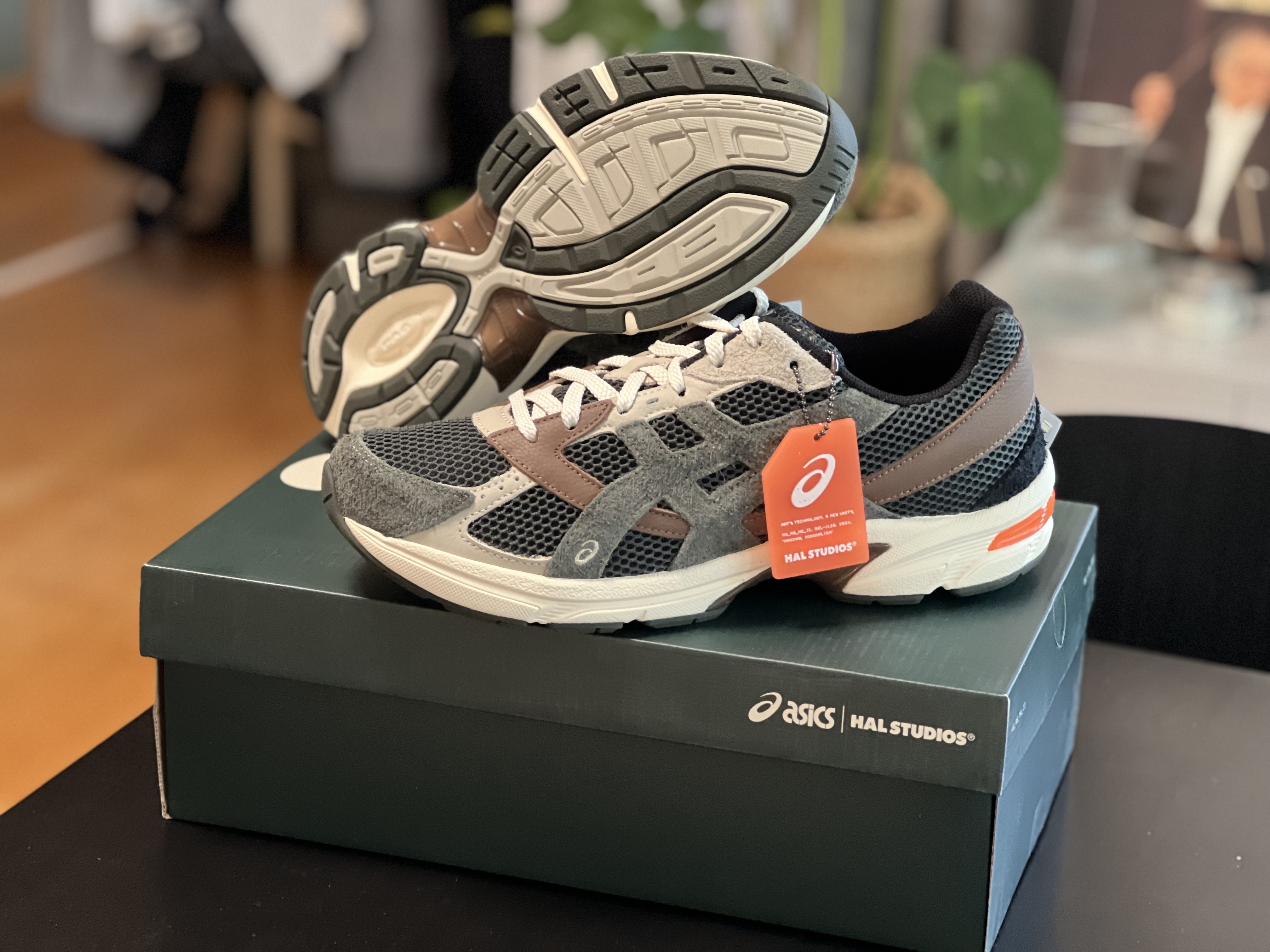 Asics x Hal Studios Gel-1130 MK-II Forest 착용 스타일 - 1