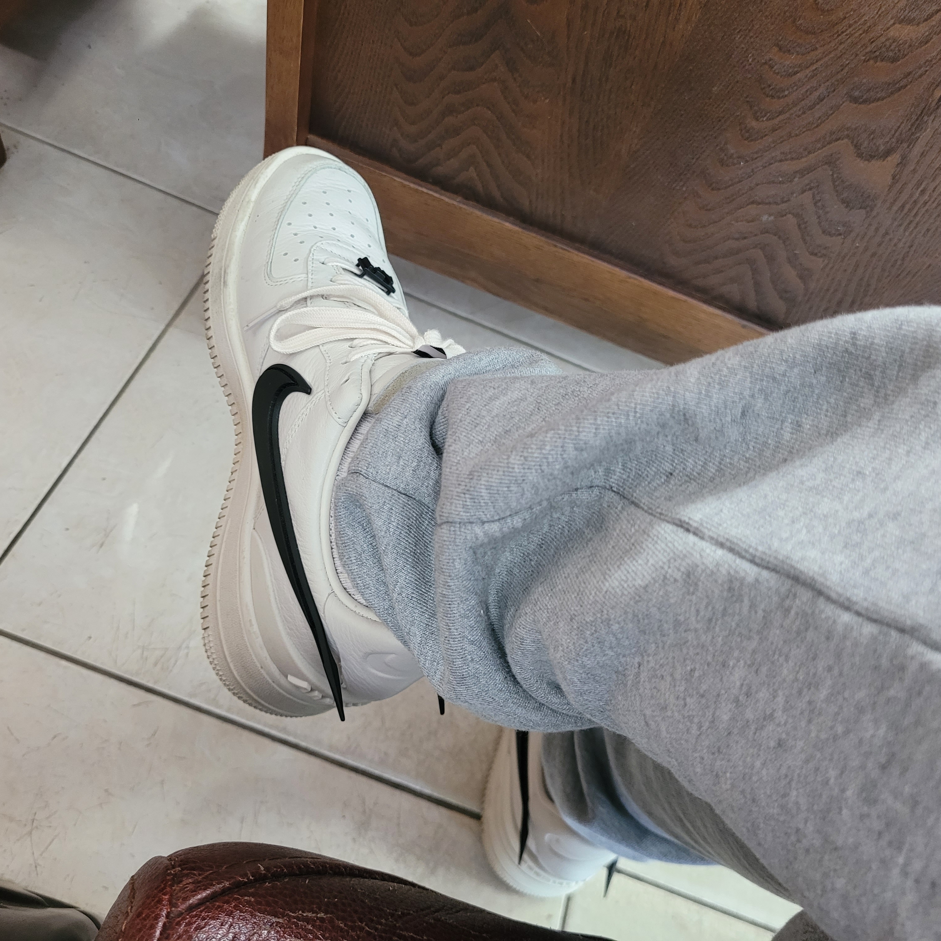 Nike x Ambush Air Force 1 Low SP Phantom 착용 스타일 - 1