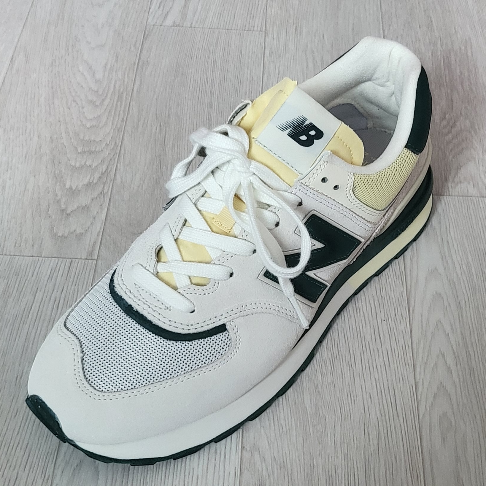 New Balance 574 Legacy White Green 착용 스타일